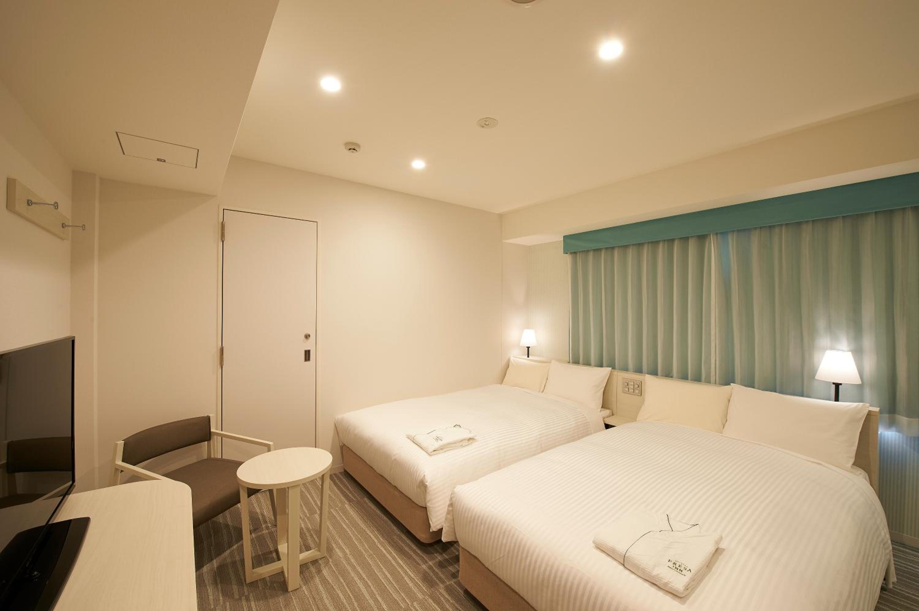 Twin Room - Non-Smoking photo 1