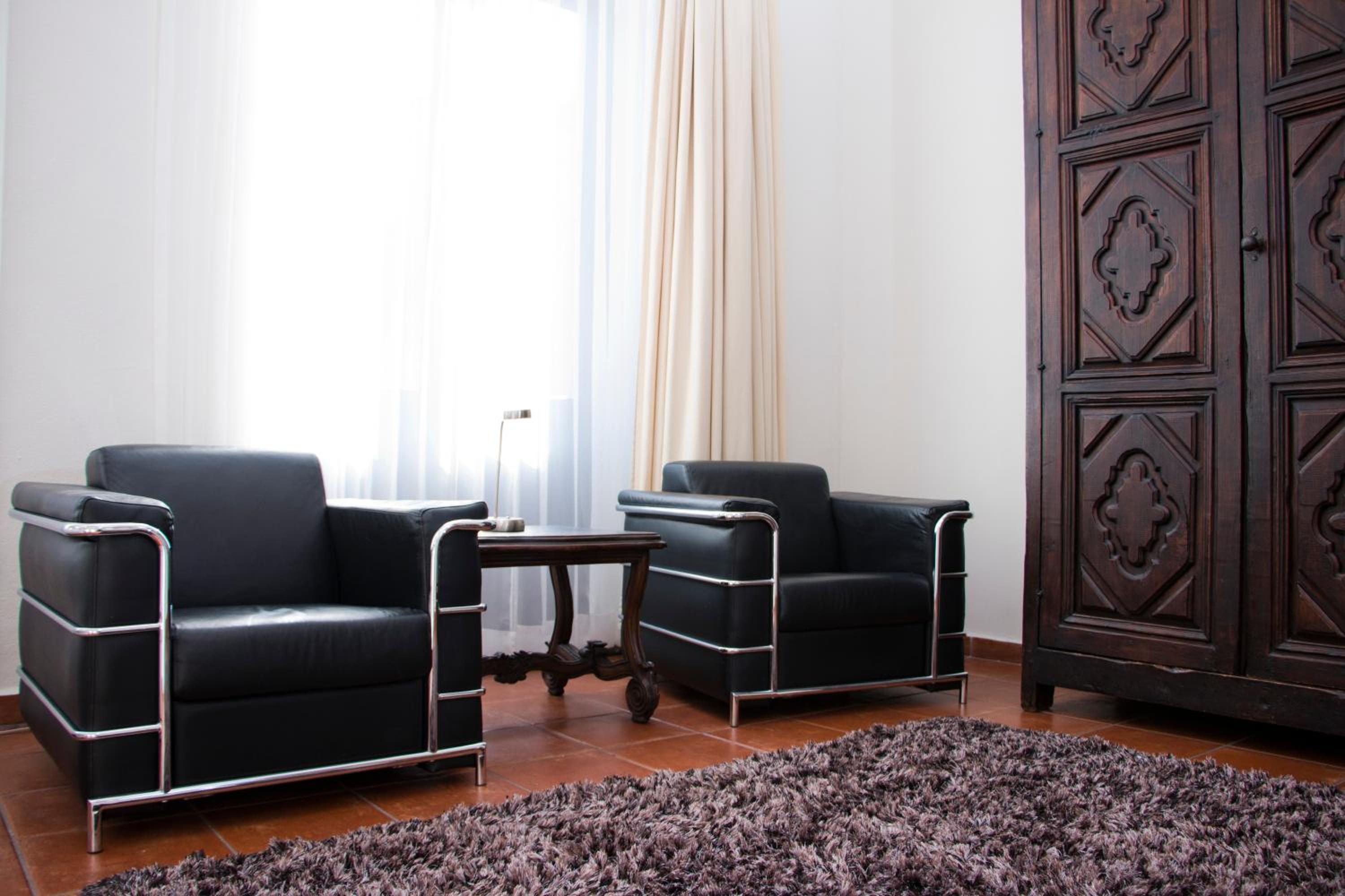 Twin Room - Photo 9