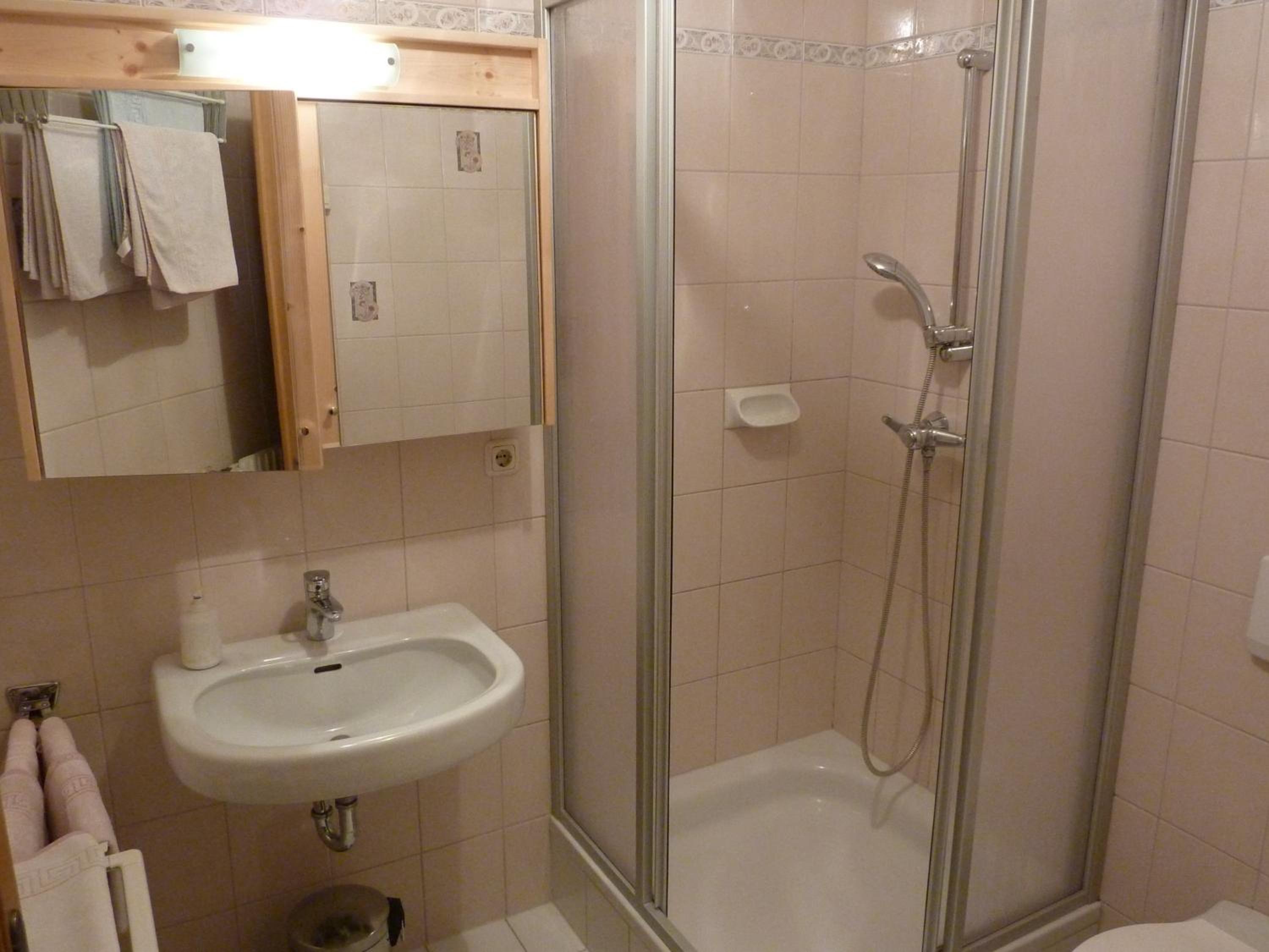 Two-Bedroom Apartment with Balcony photo 3