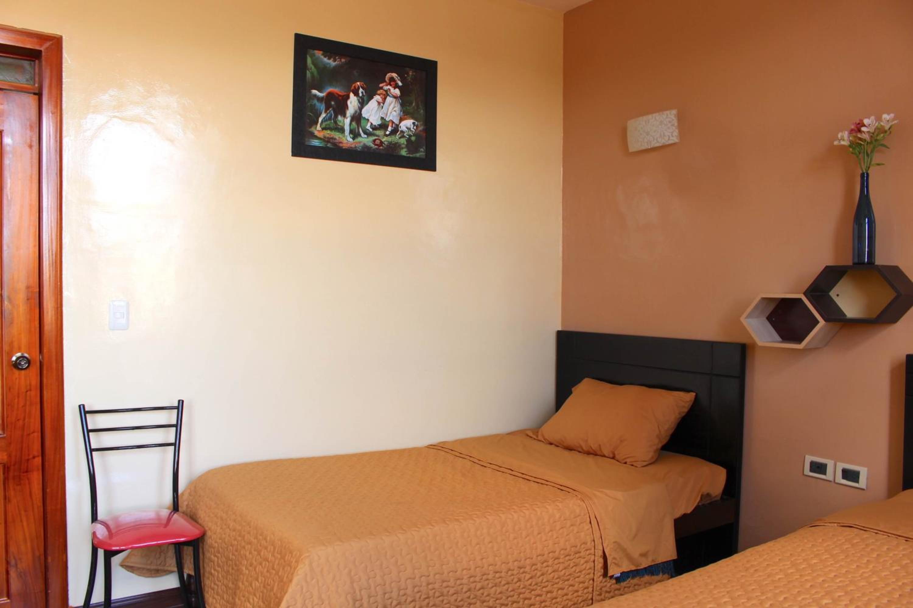 Standard Twin Room with Shared Bathroom