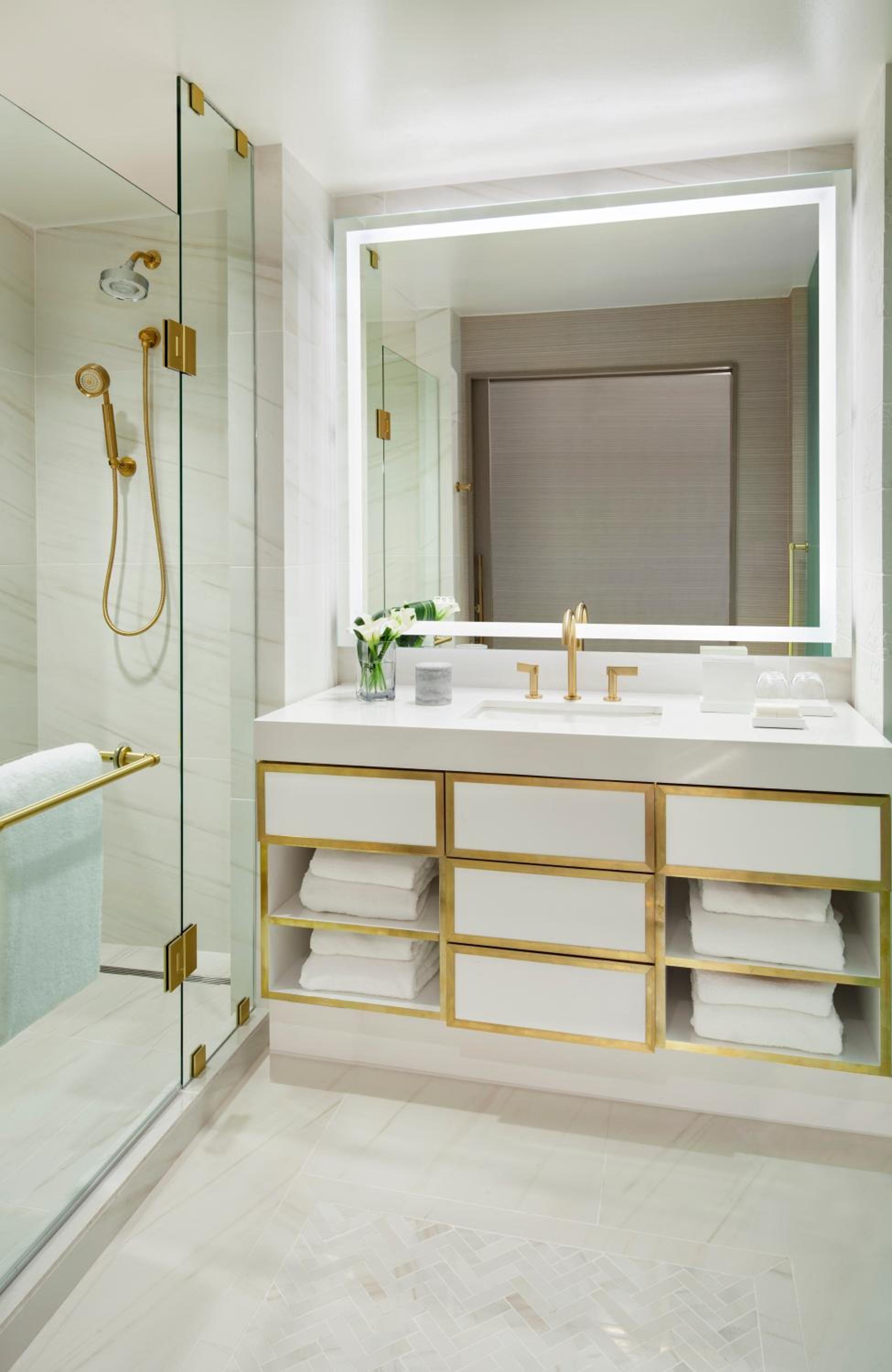Superior King Room - Photo 2