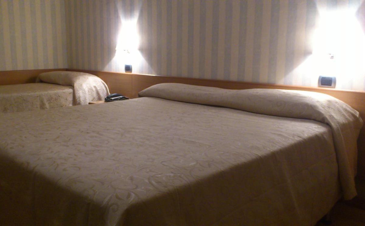Triple Room photo 2