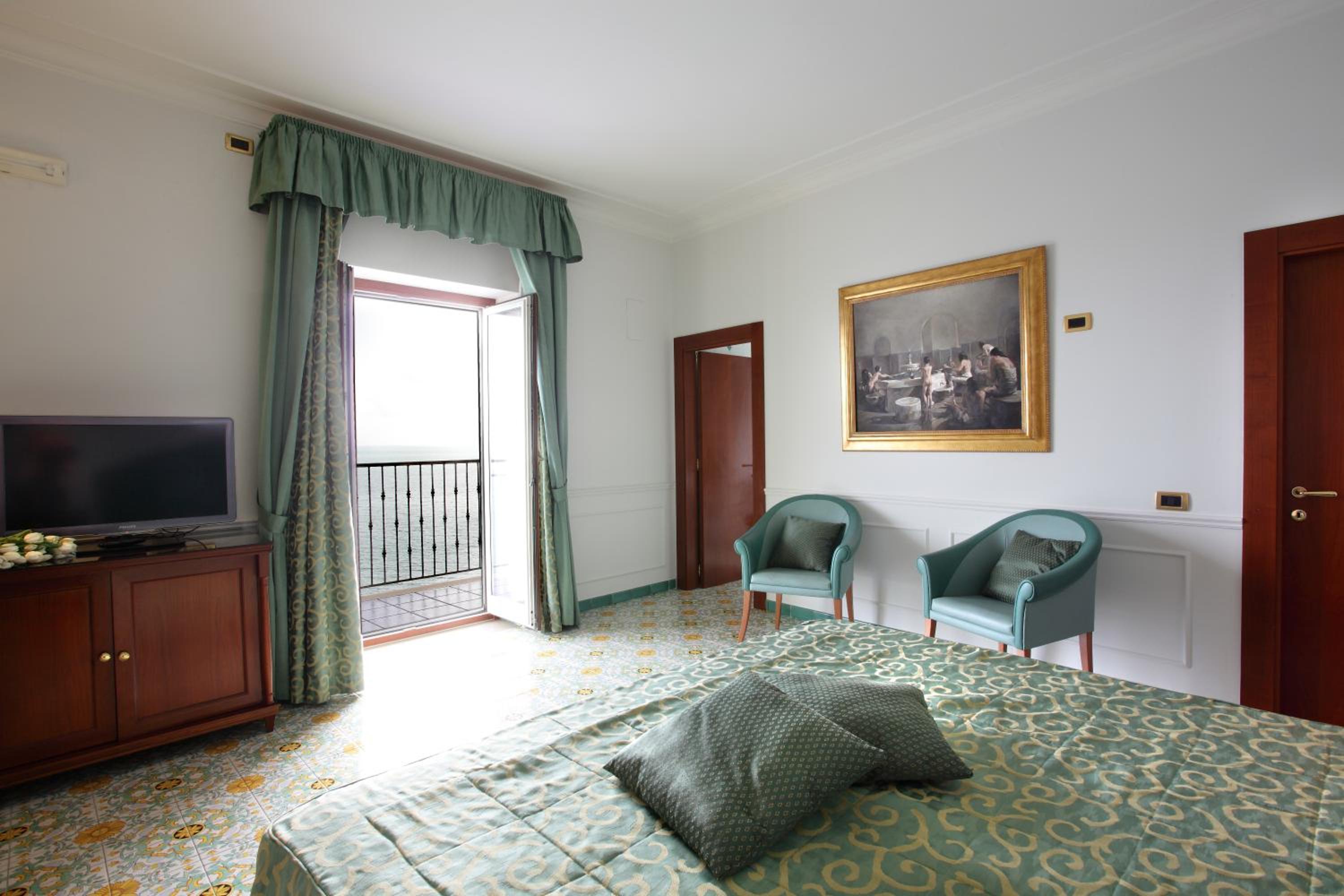 Suite with Sea View - Photo 6