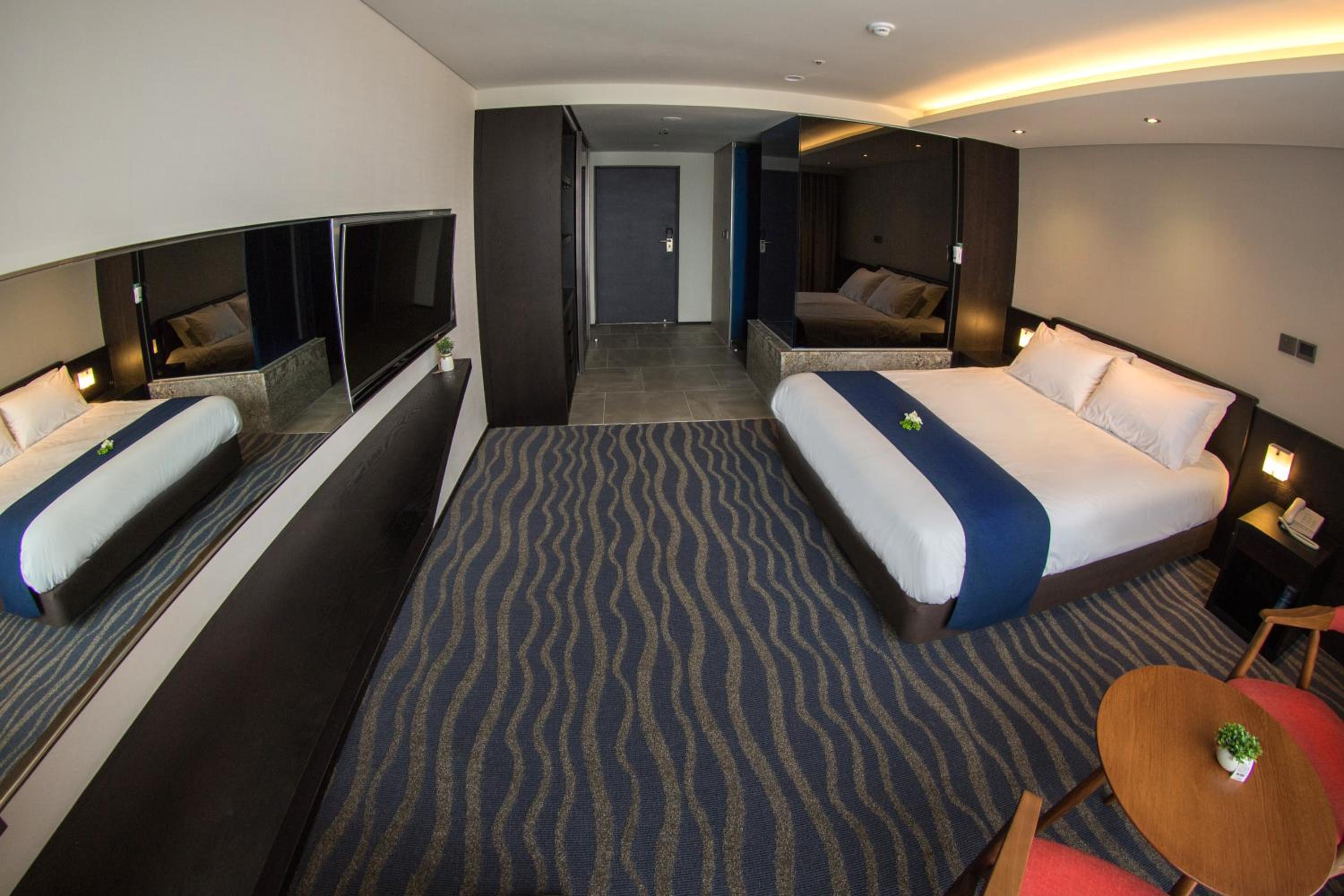 Deluxe Double Room photo 2