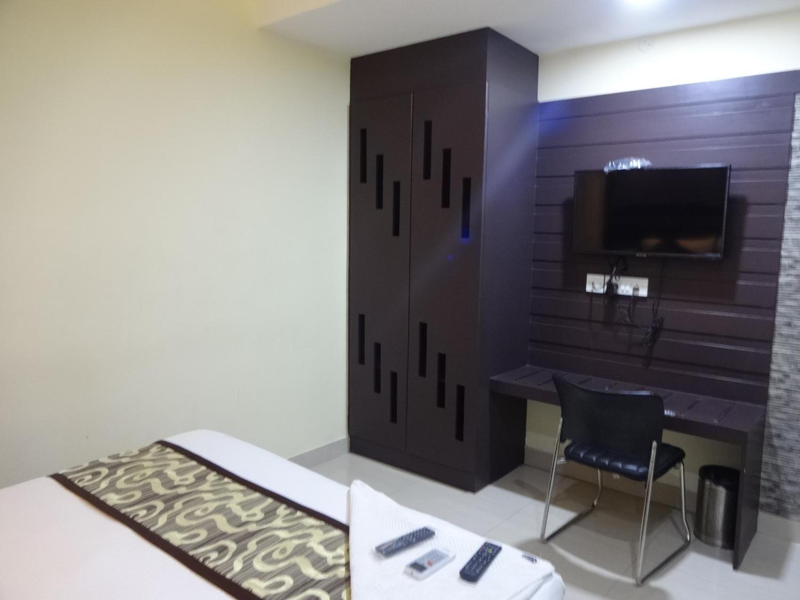 Deluxe Double Room - Photo 47
