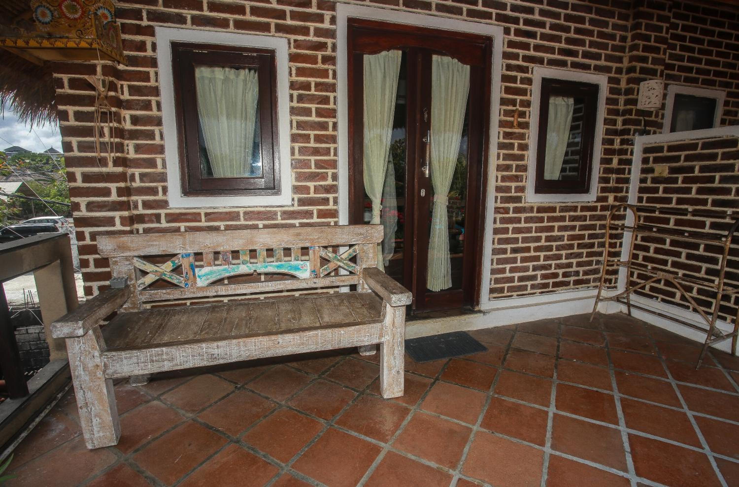 Budget Double Room - Photo 2