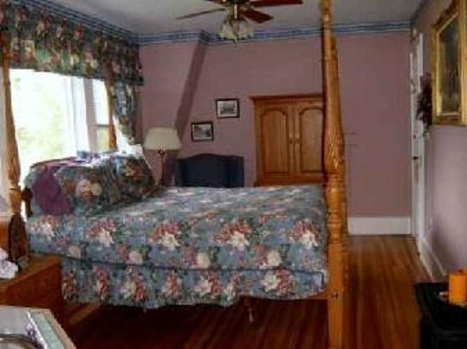 Deluxe Queen Room with Spa Bath - Photo 2