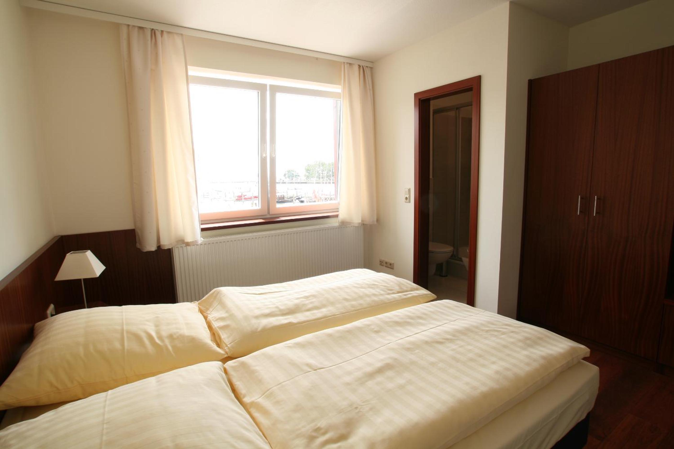 Deluxe Two-Bedroom Apartment with Garden View photo 1