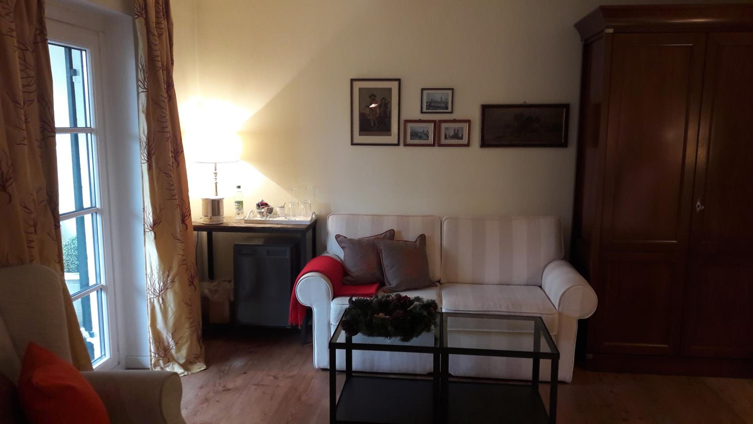 Family Room with 2 Bedrooms