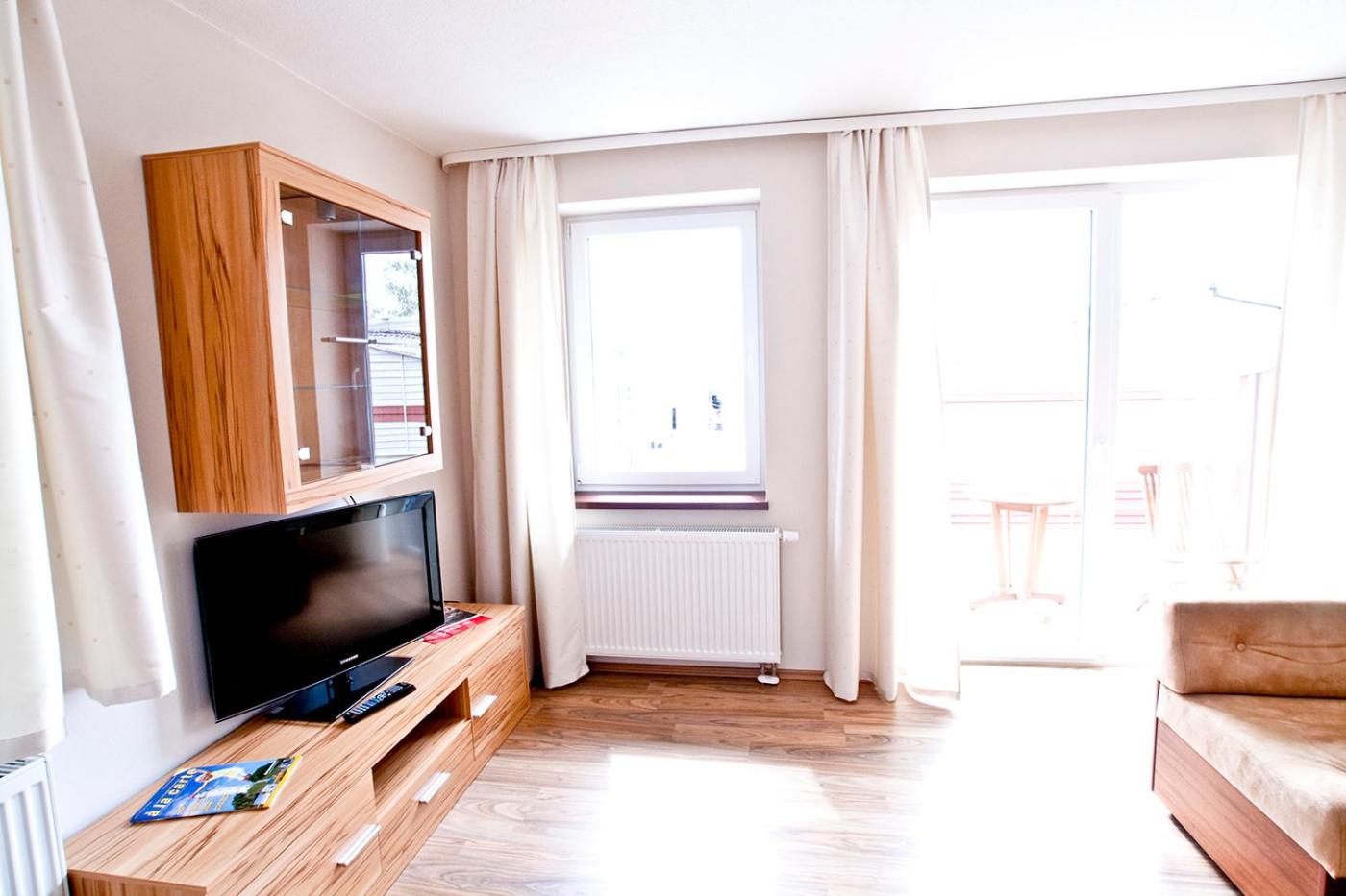 One-Bedroom Apartment with Balcony photo 3
