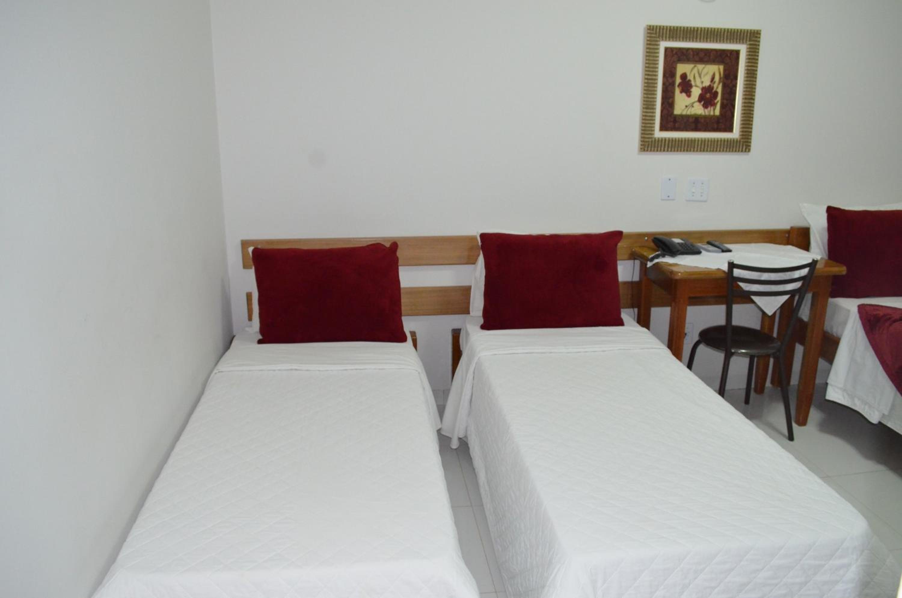 Deluxe Double Room With Extra Bed photo 3