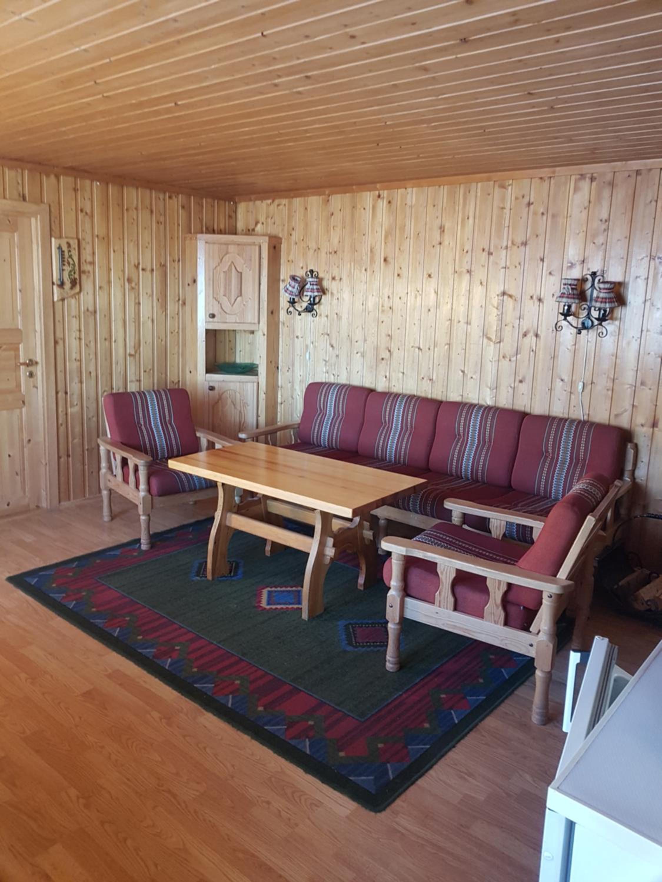 Two-Bedroom House - Photo 17