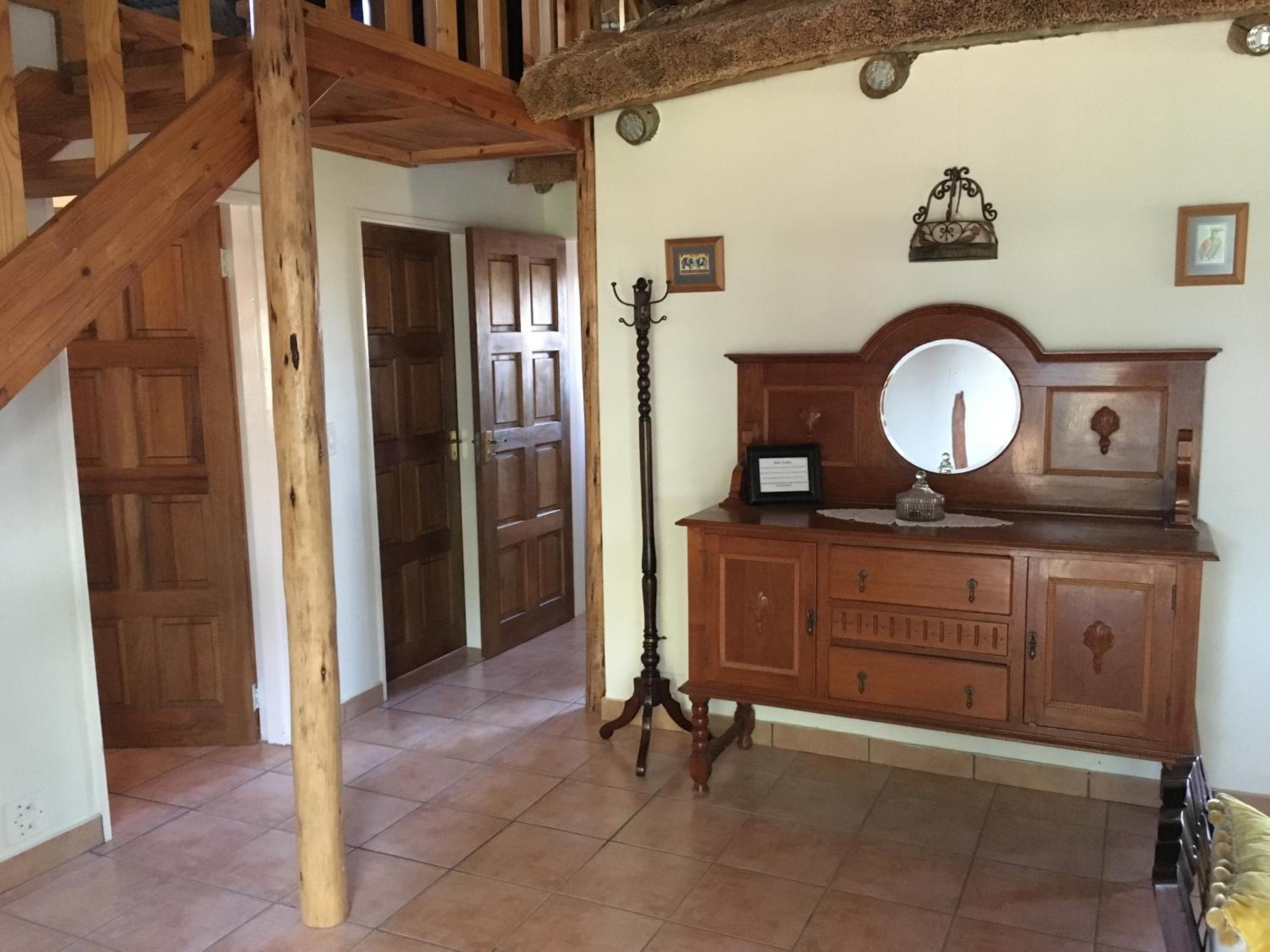 Three-Bedroom Villa - Photo 1