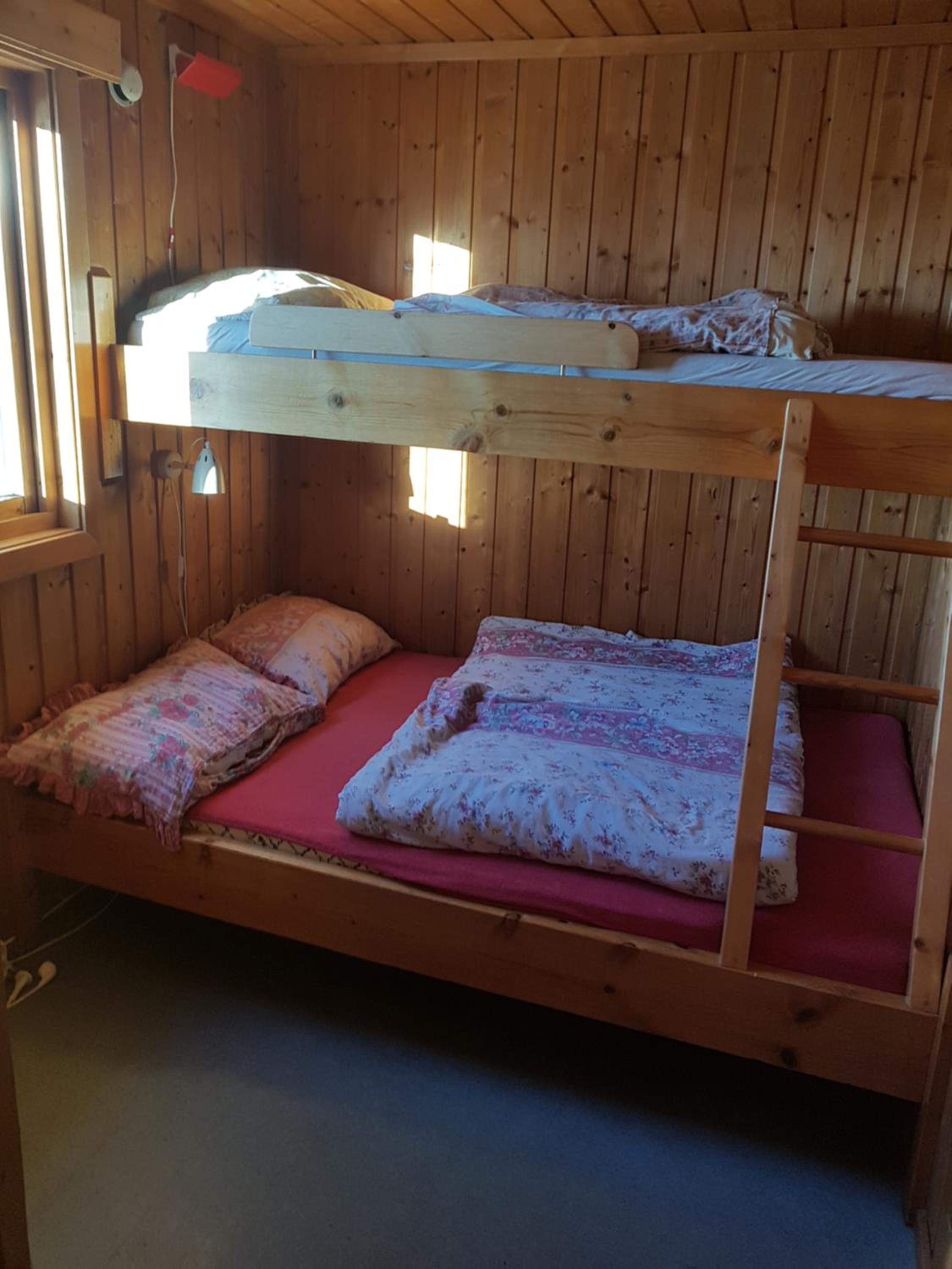 Two-Bedroom House - Photo 11