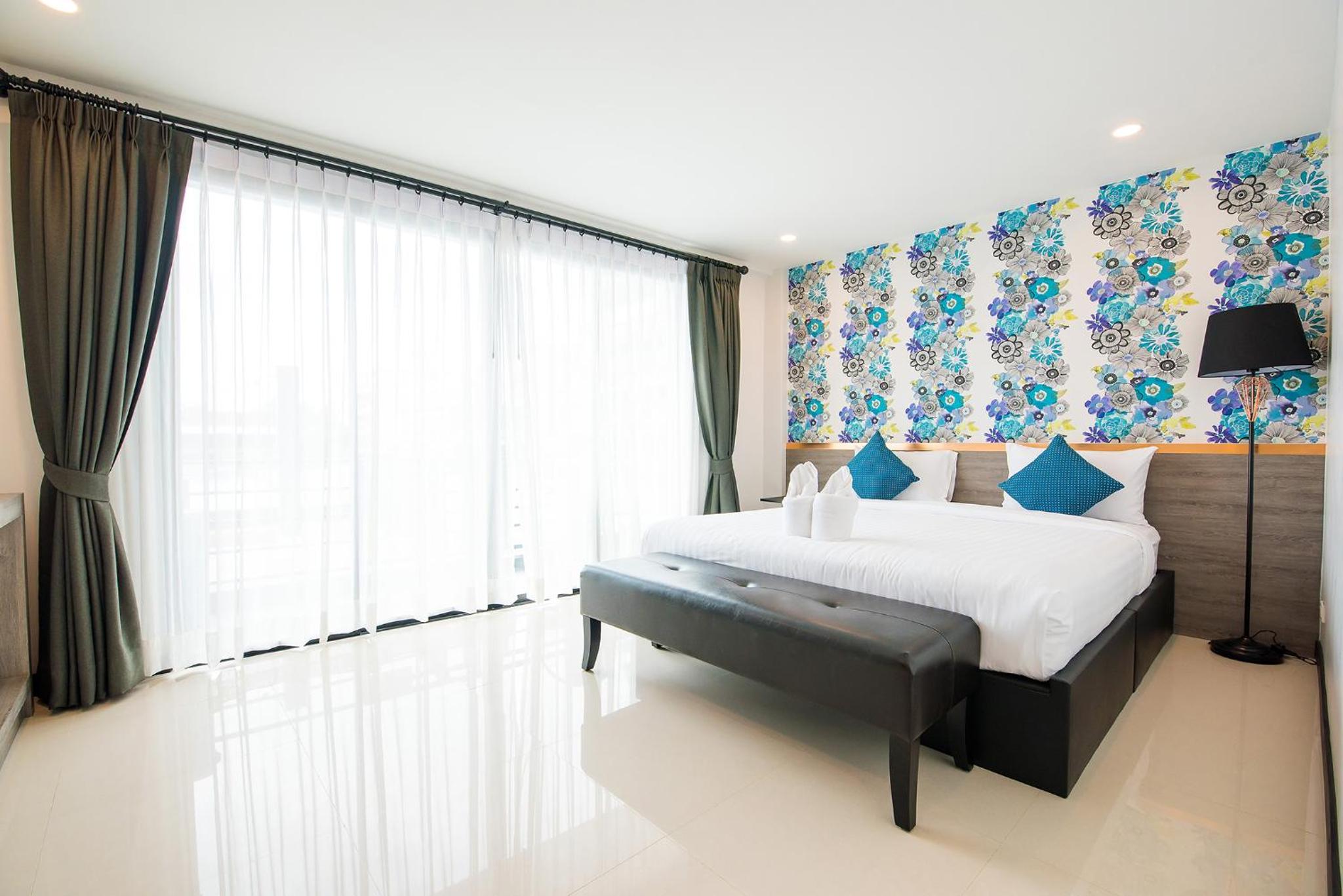 Superior King Room with Balcony