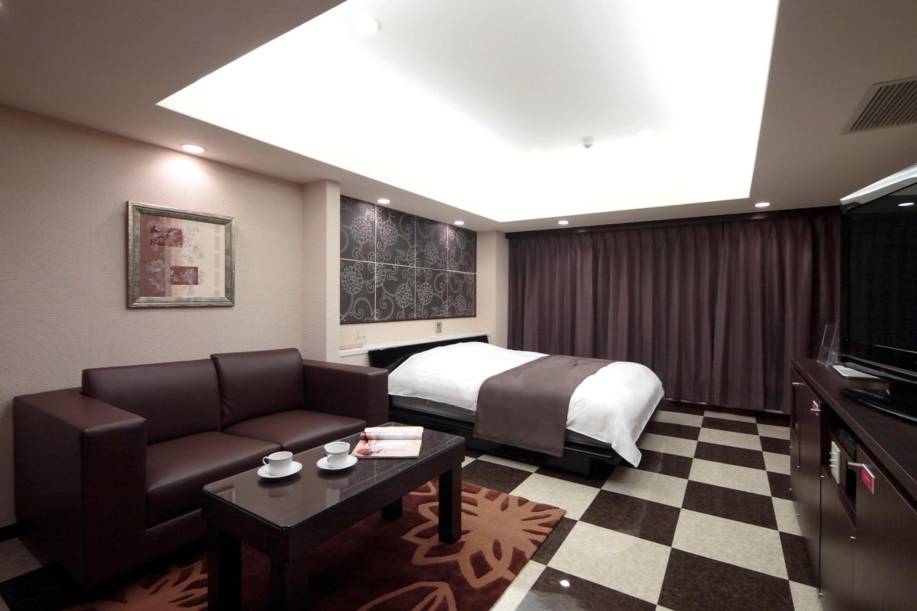 Double Room - Photo 7