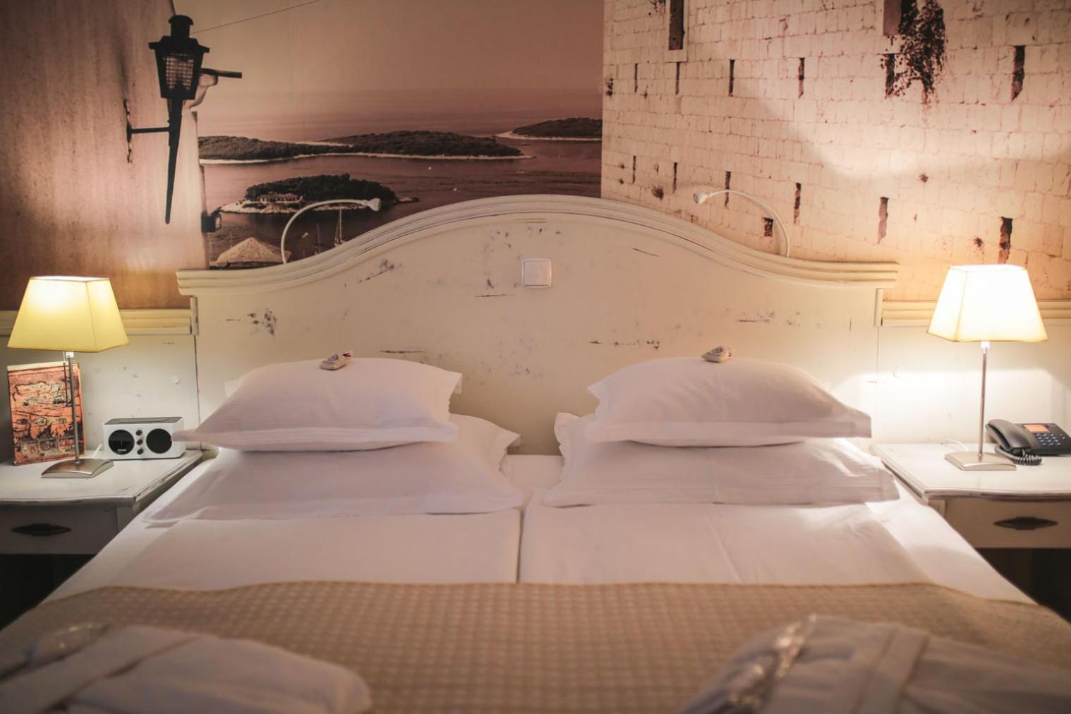Budget Double Room photo 3