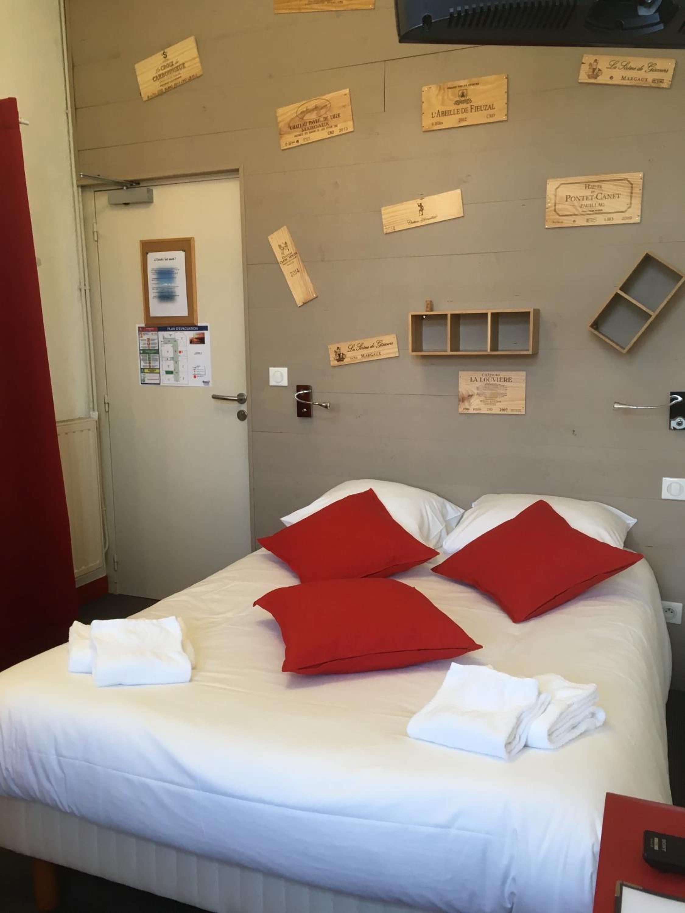 Small Double Room photo 2