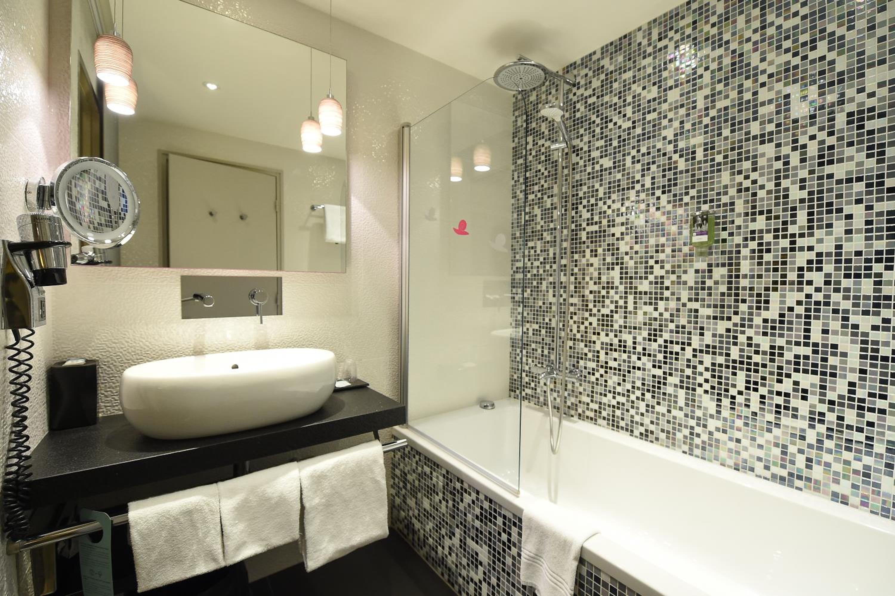 Superior Twin Room - Photo 4