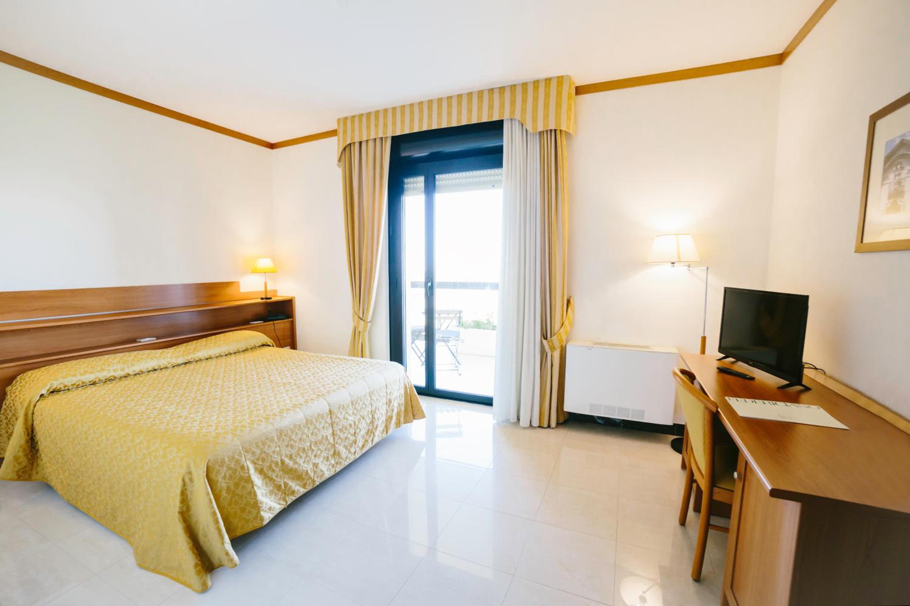 Junior Suite with Balcony