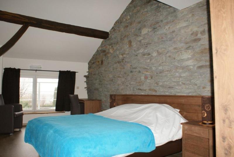Standard Double or Twin Room with Garden View - Photo 3