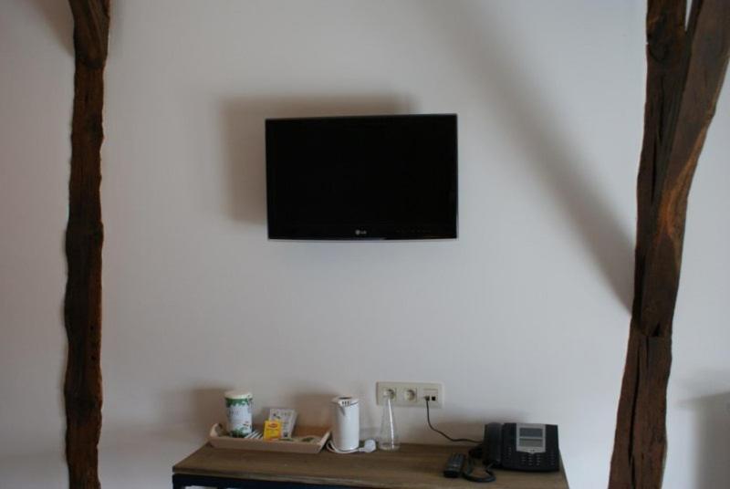 Standard Double or Twin Room with Garden View - Photo 4