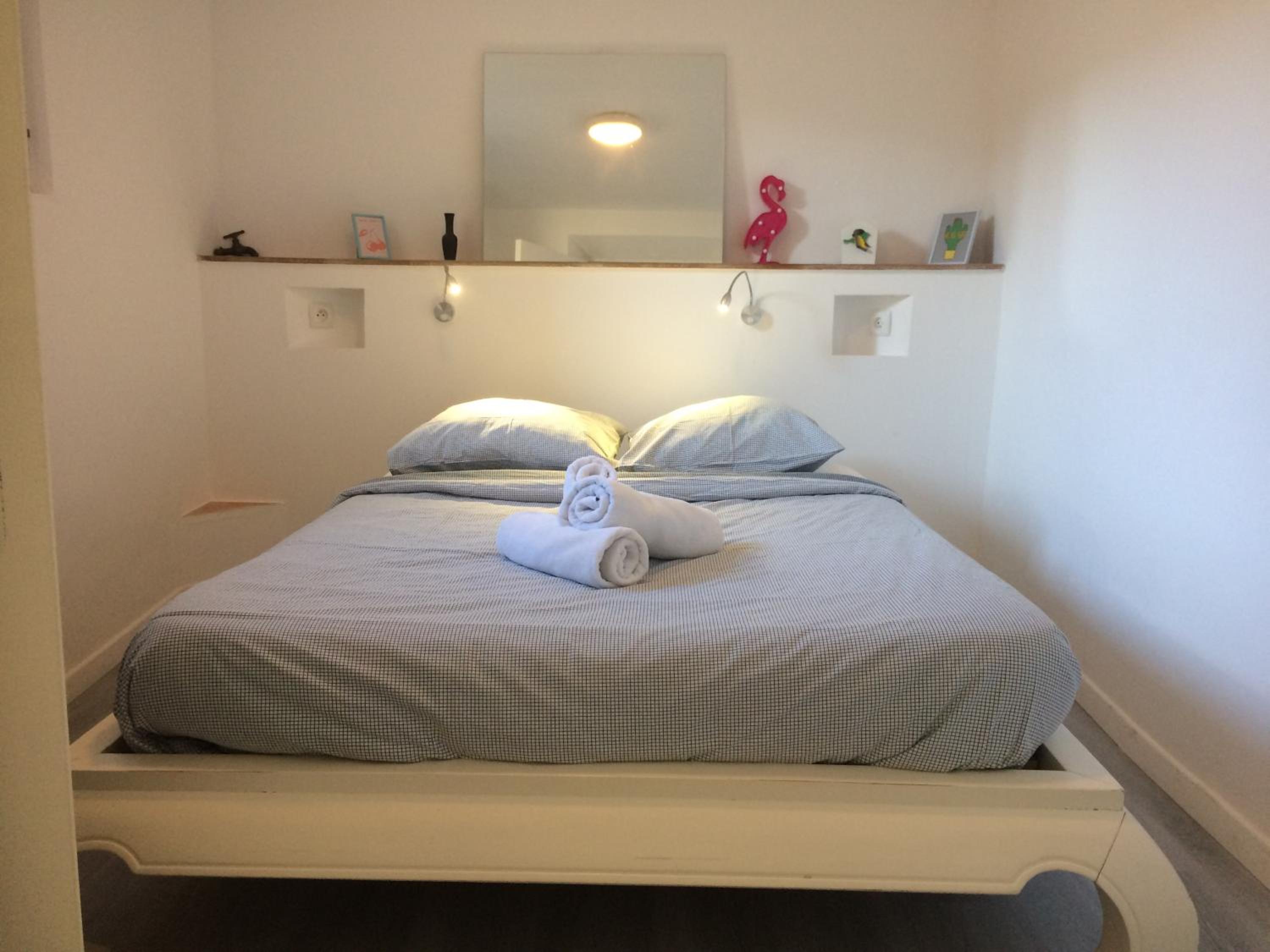 Double Room with Private Bathroom - Photo 5