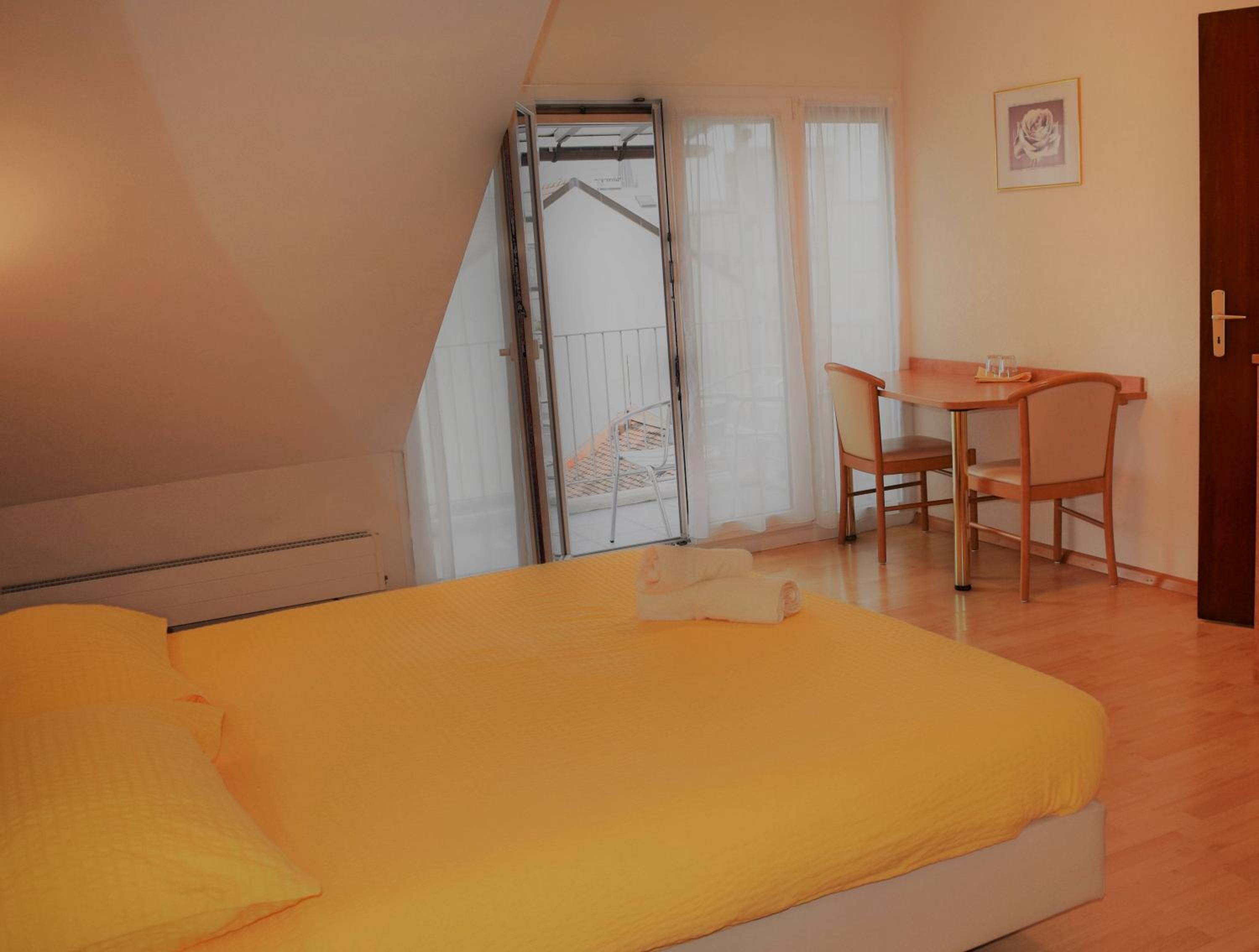 Single Room with Balcony photo 1