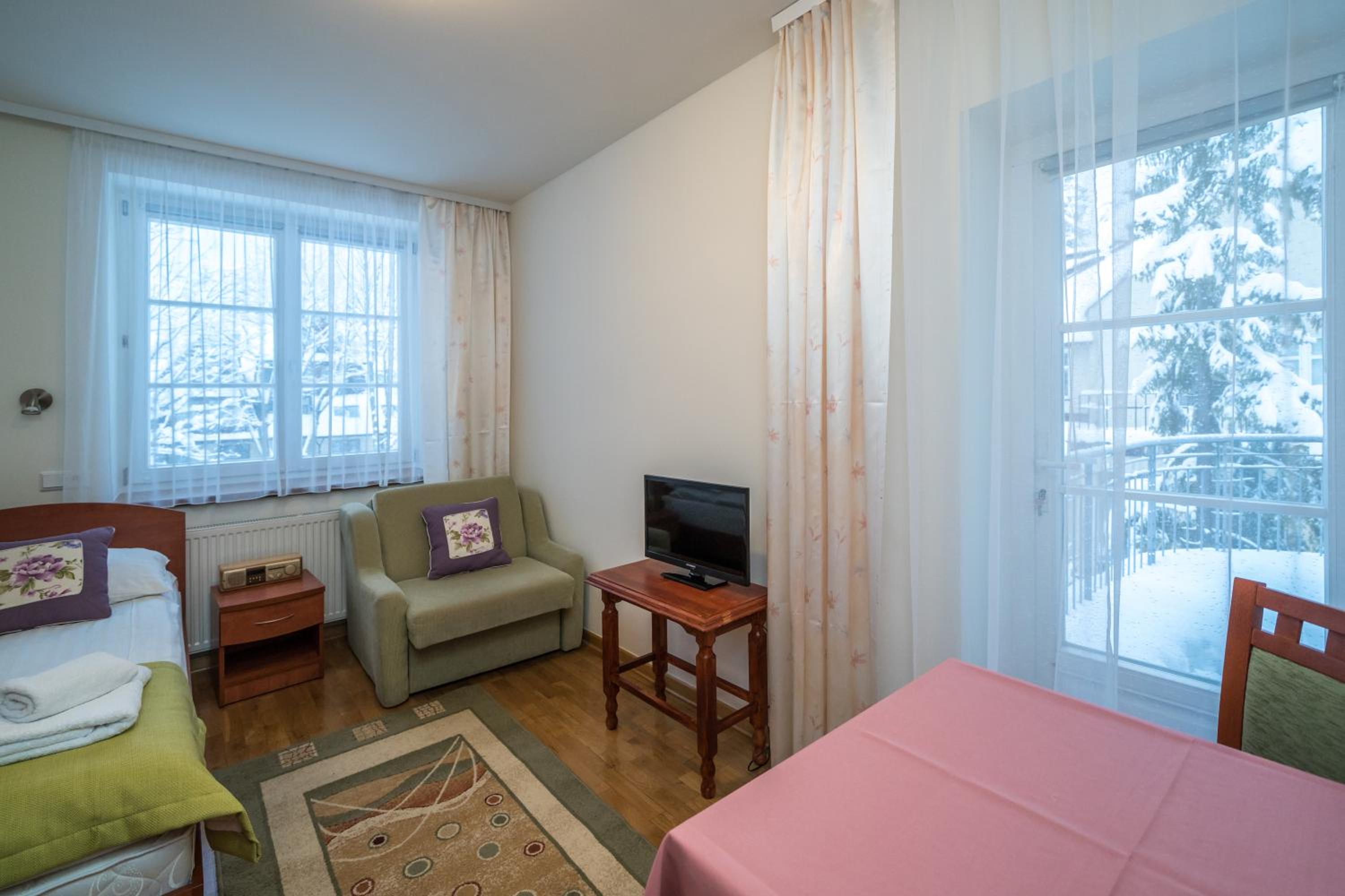 Standard Single Room