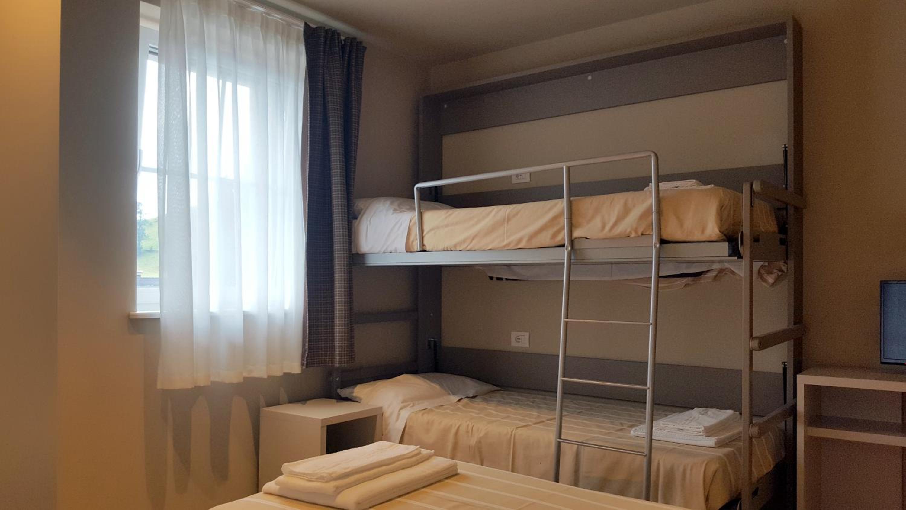 Triple Room with Private Bathroom photo 1