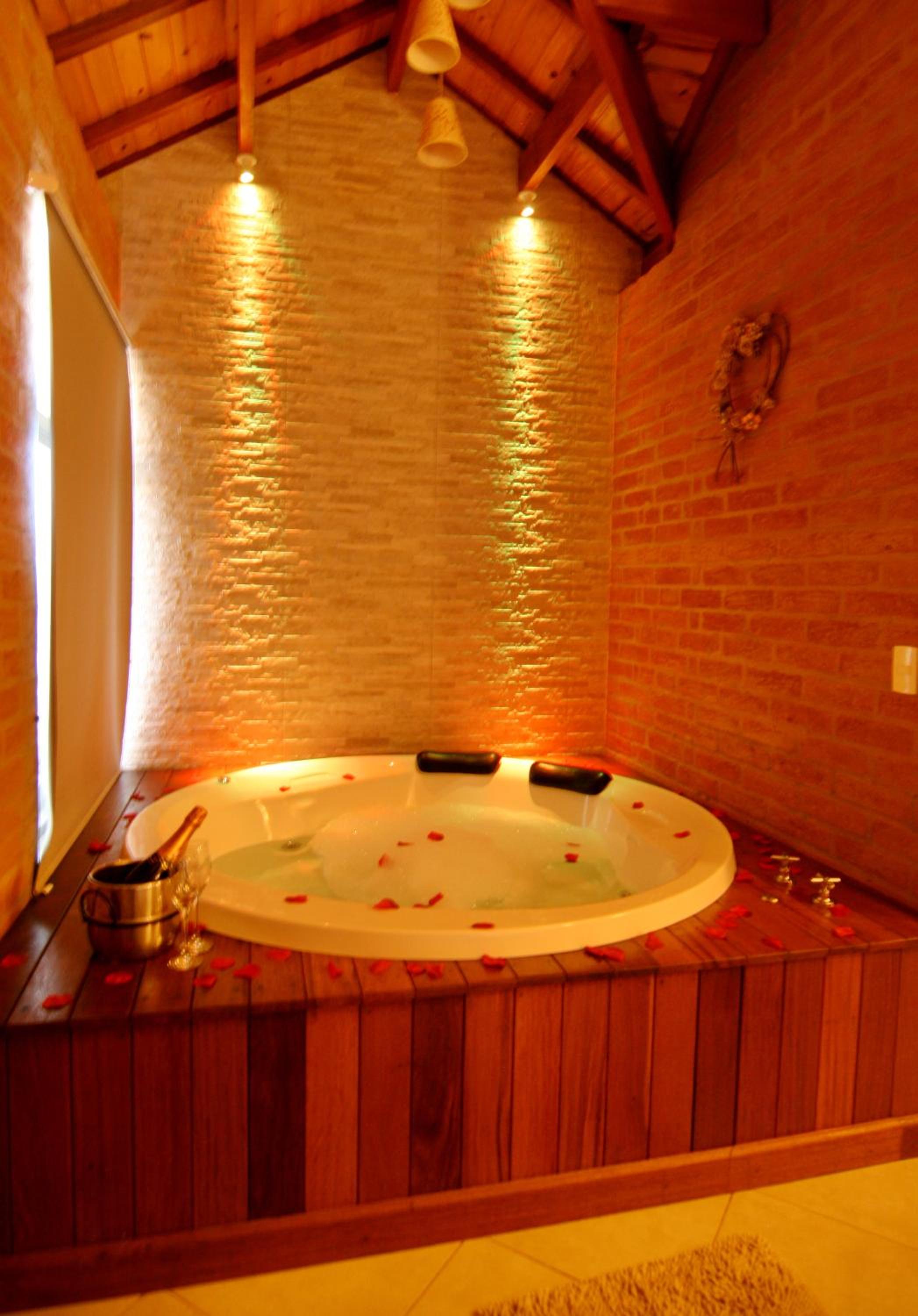 Deluxe Double Room with Bath photo 2