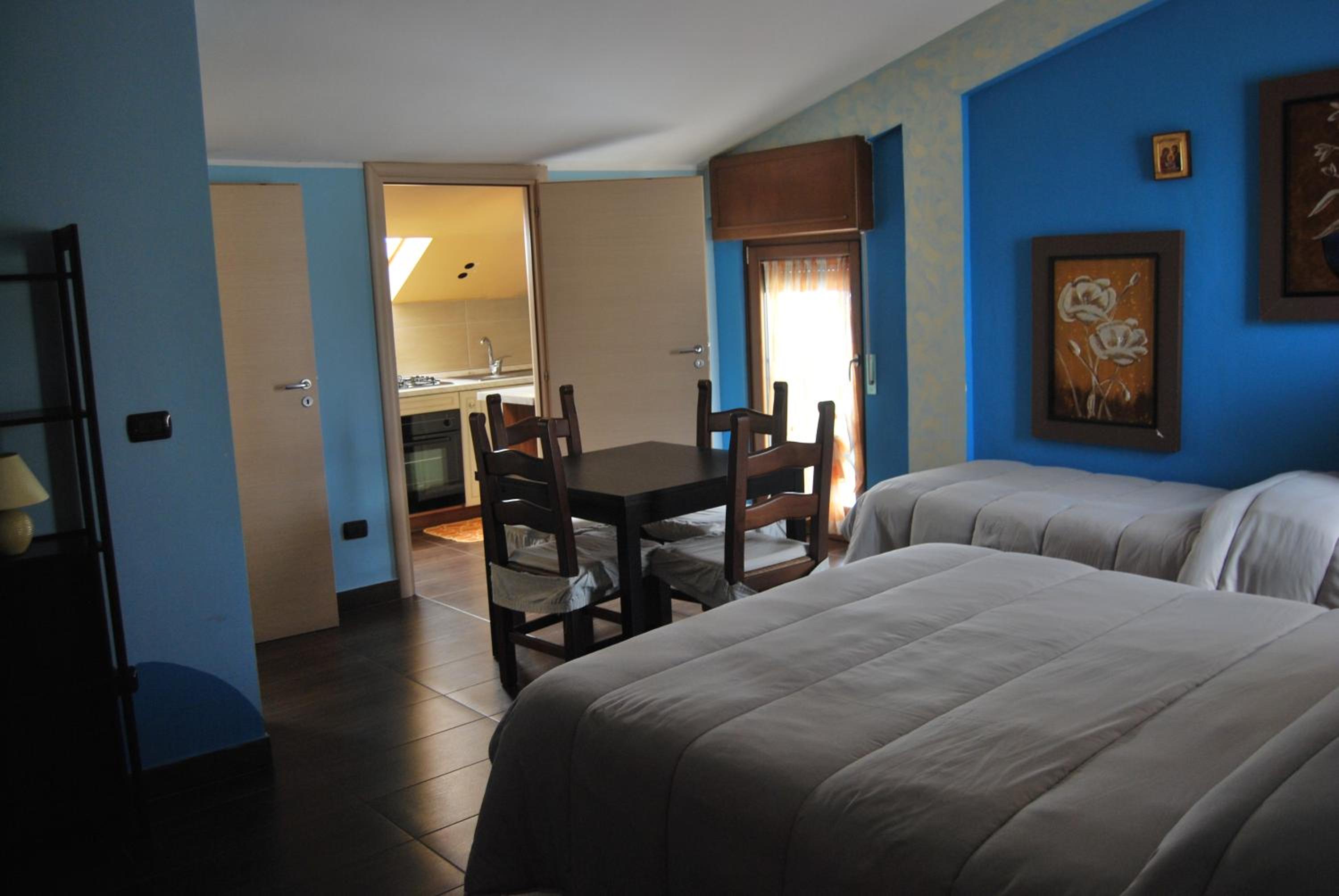 Studio Apartment photo 2