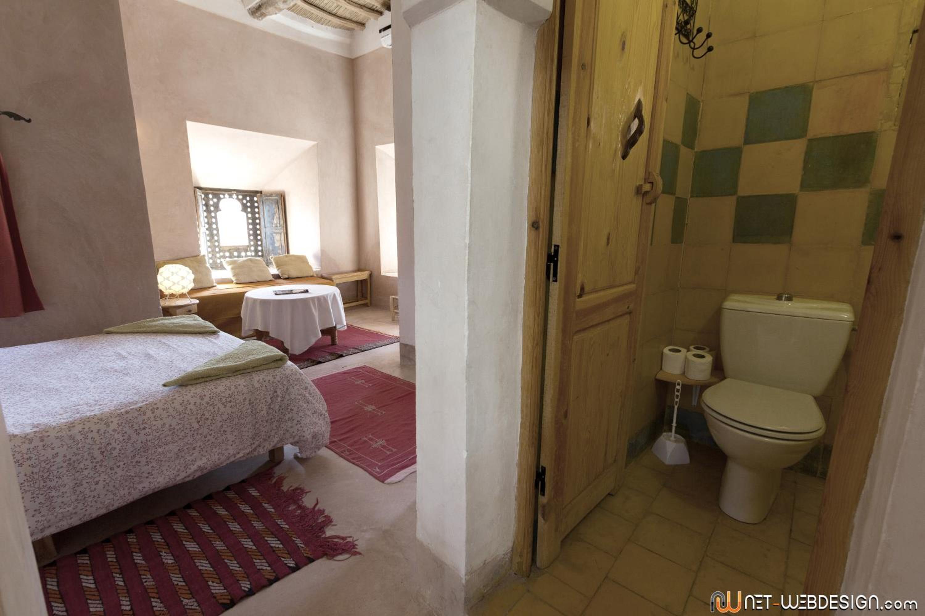 Standard Double Room - Photo 15