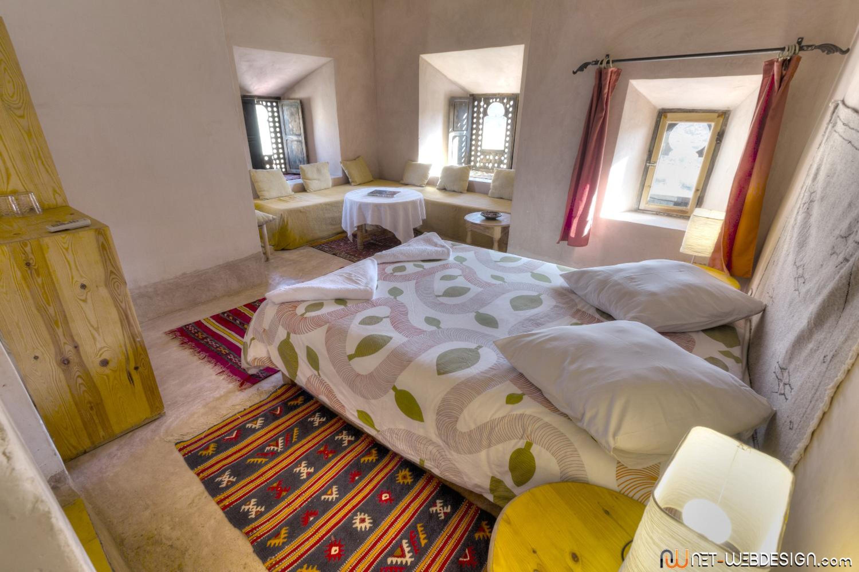 Standard Double Room - Photo 17