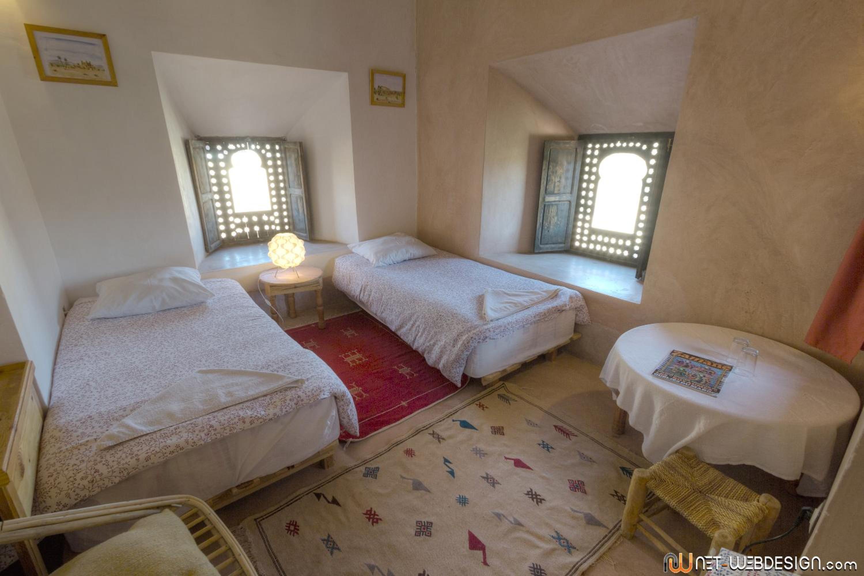 Standard Twin Room - Photo 2