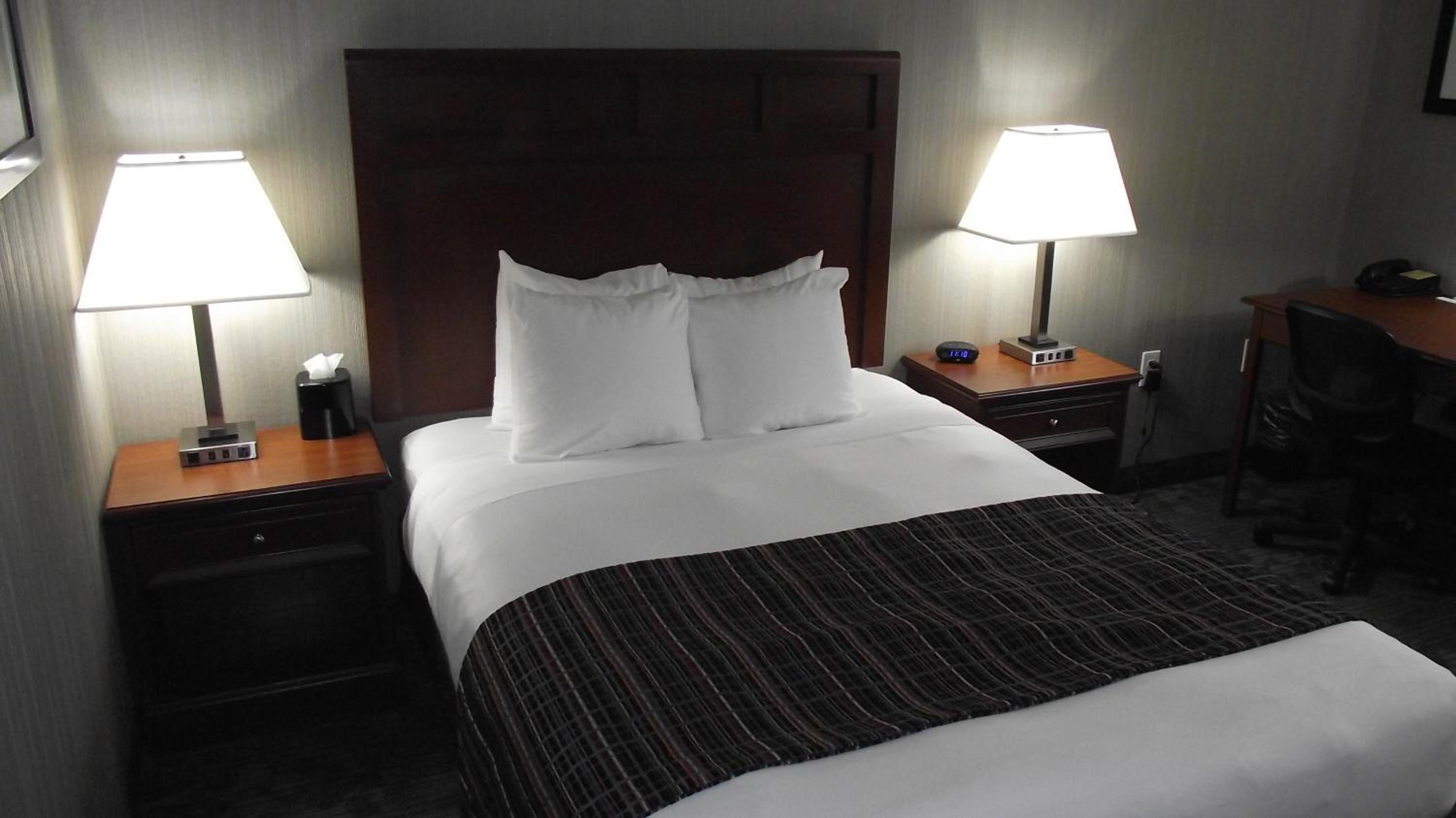 Queen Room - Disability Access/Non-Smoking - Photo 7