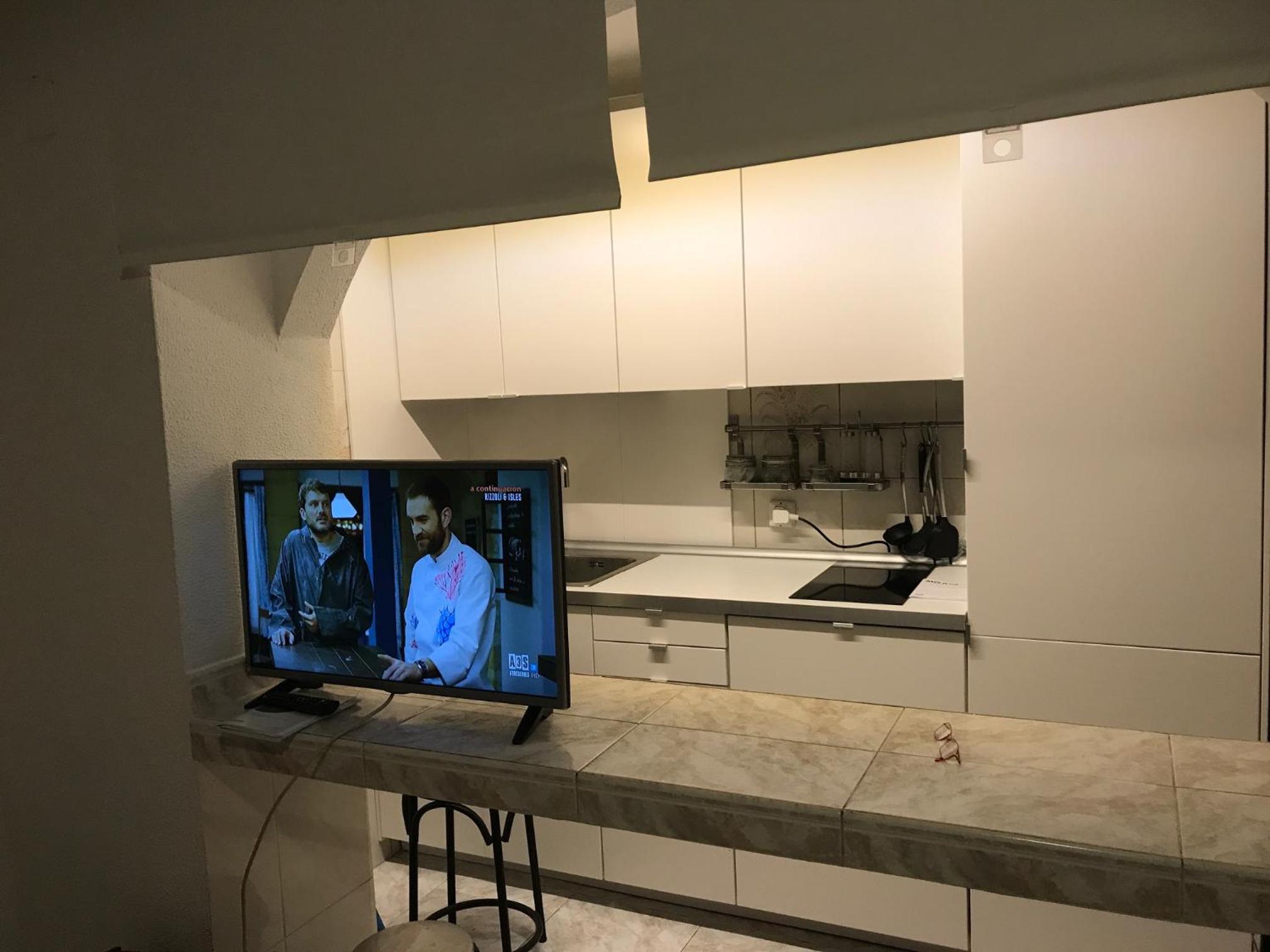 One-Bedroom Apartment - Photo 28