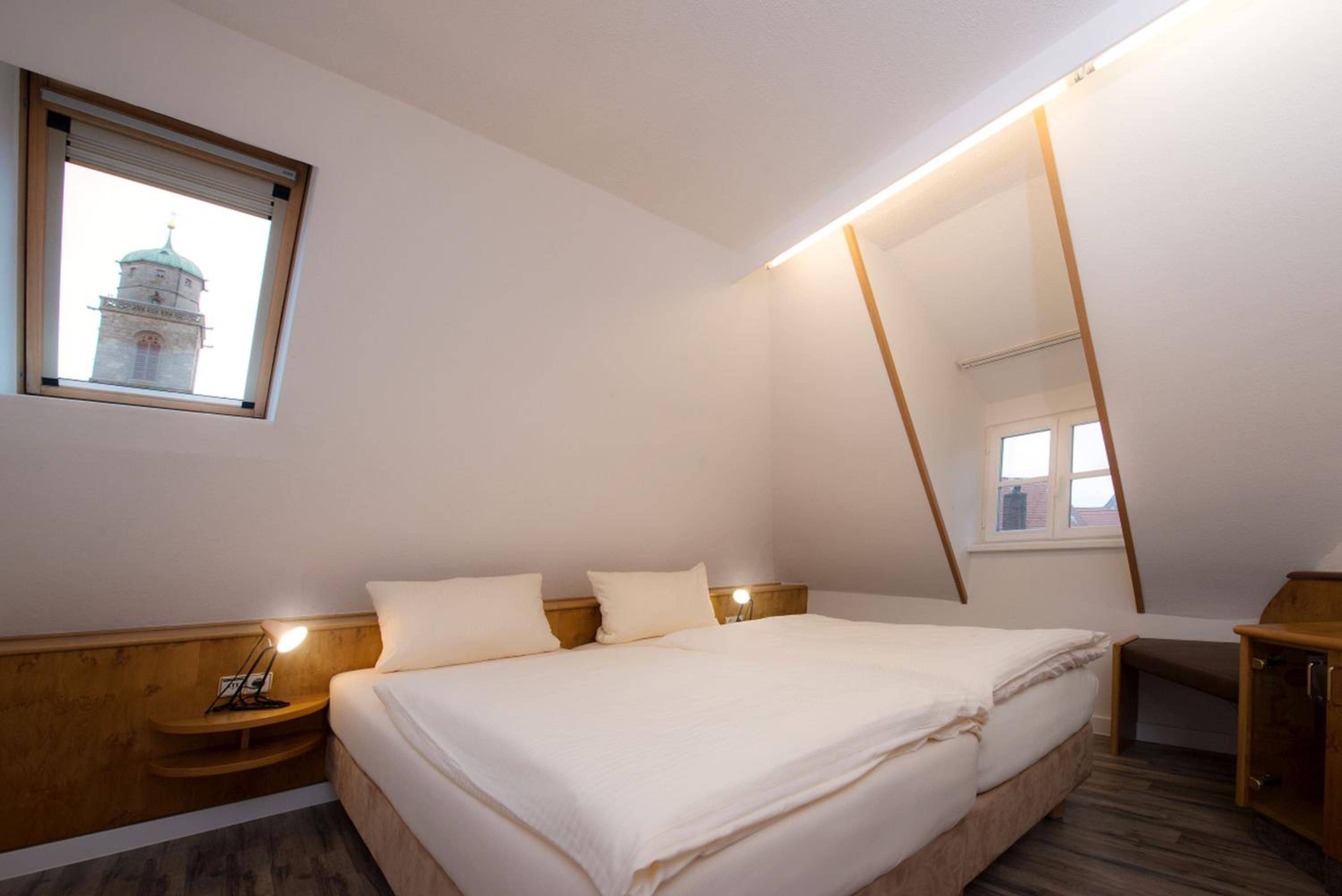 Double Room - Photo 2