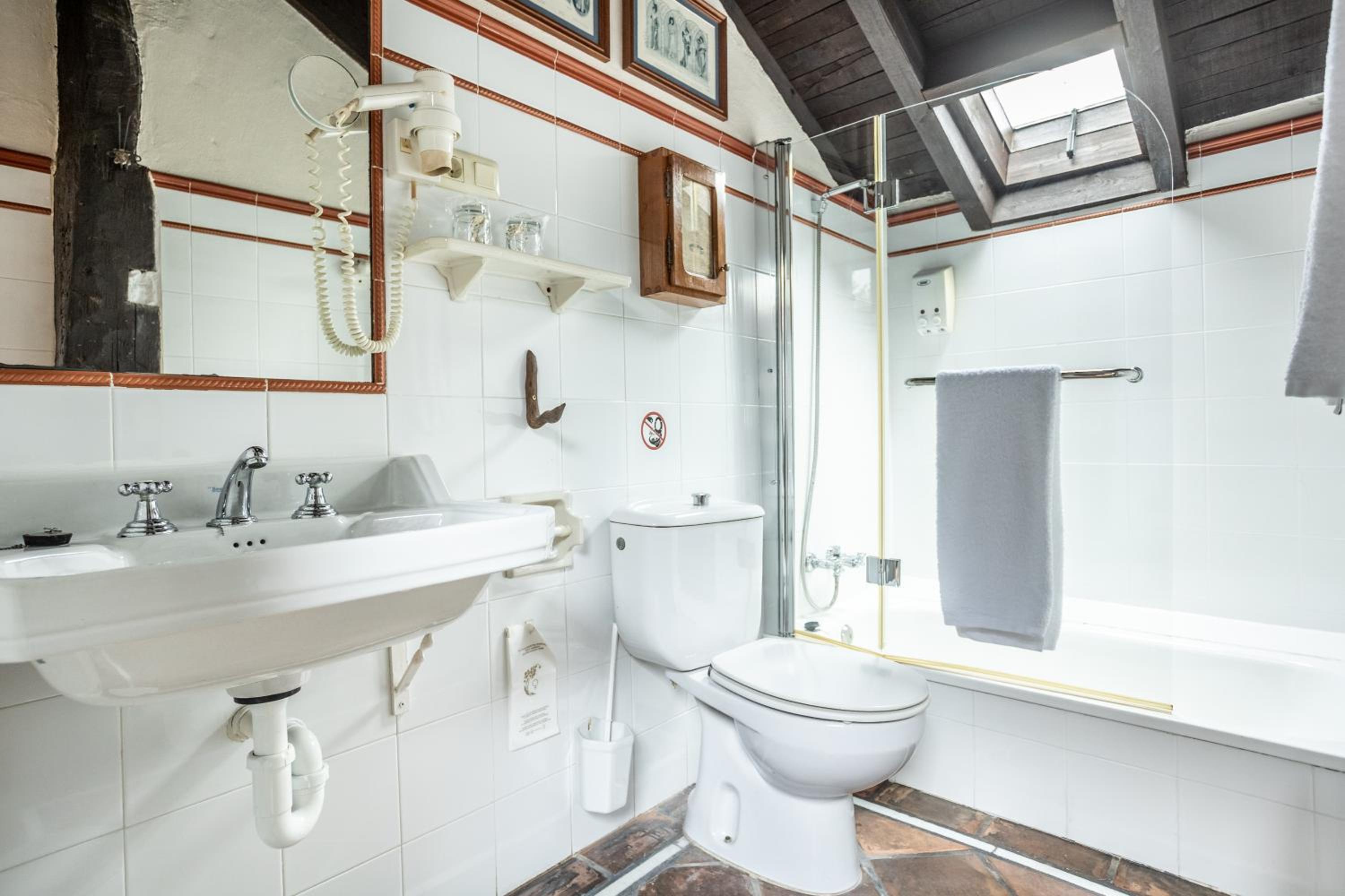 Deluxe Single Room photo 3