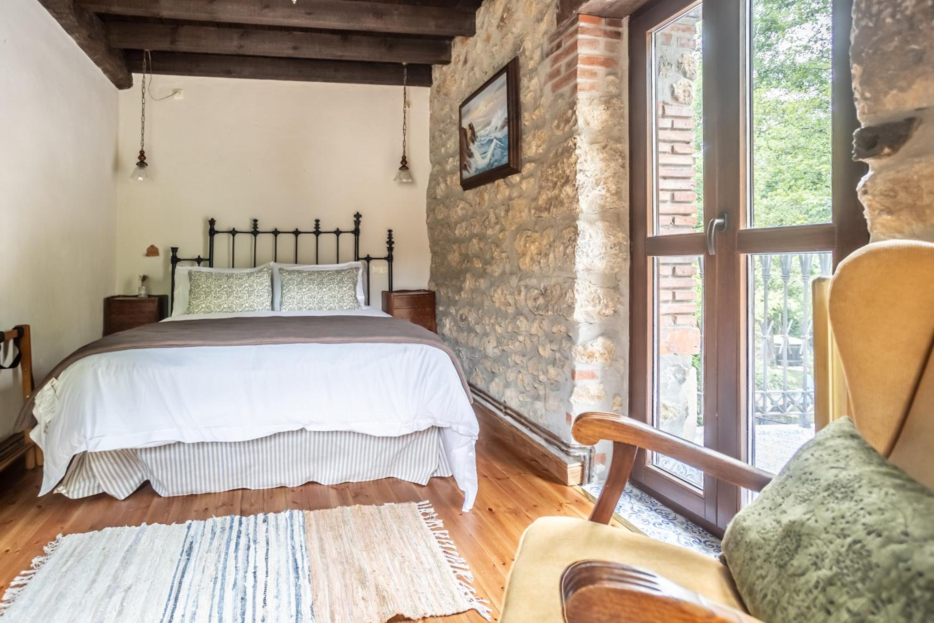 Deluxe Single Room with Balcony photo 3