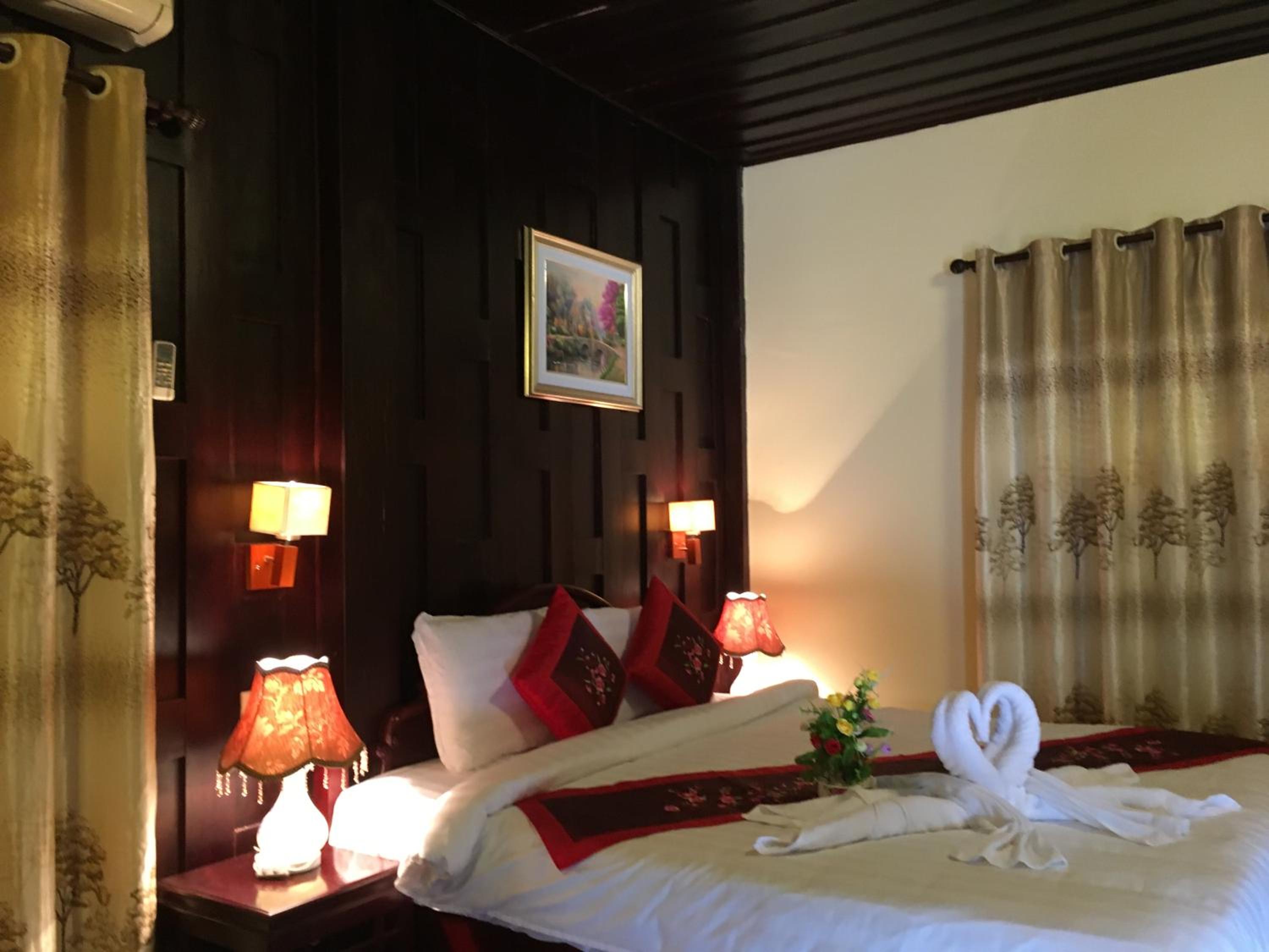 Deluxe Double Room with Balcony photo 2