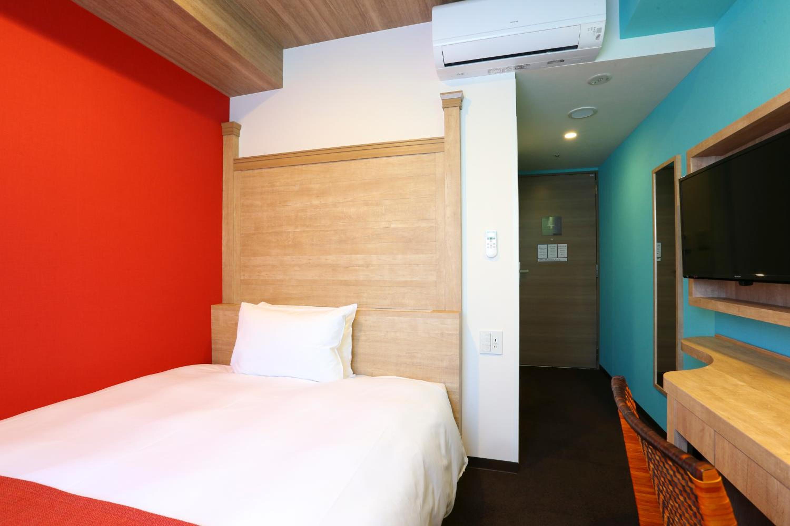 Double Room with Small Double Bed photo 3