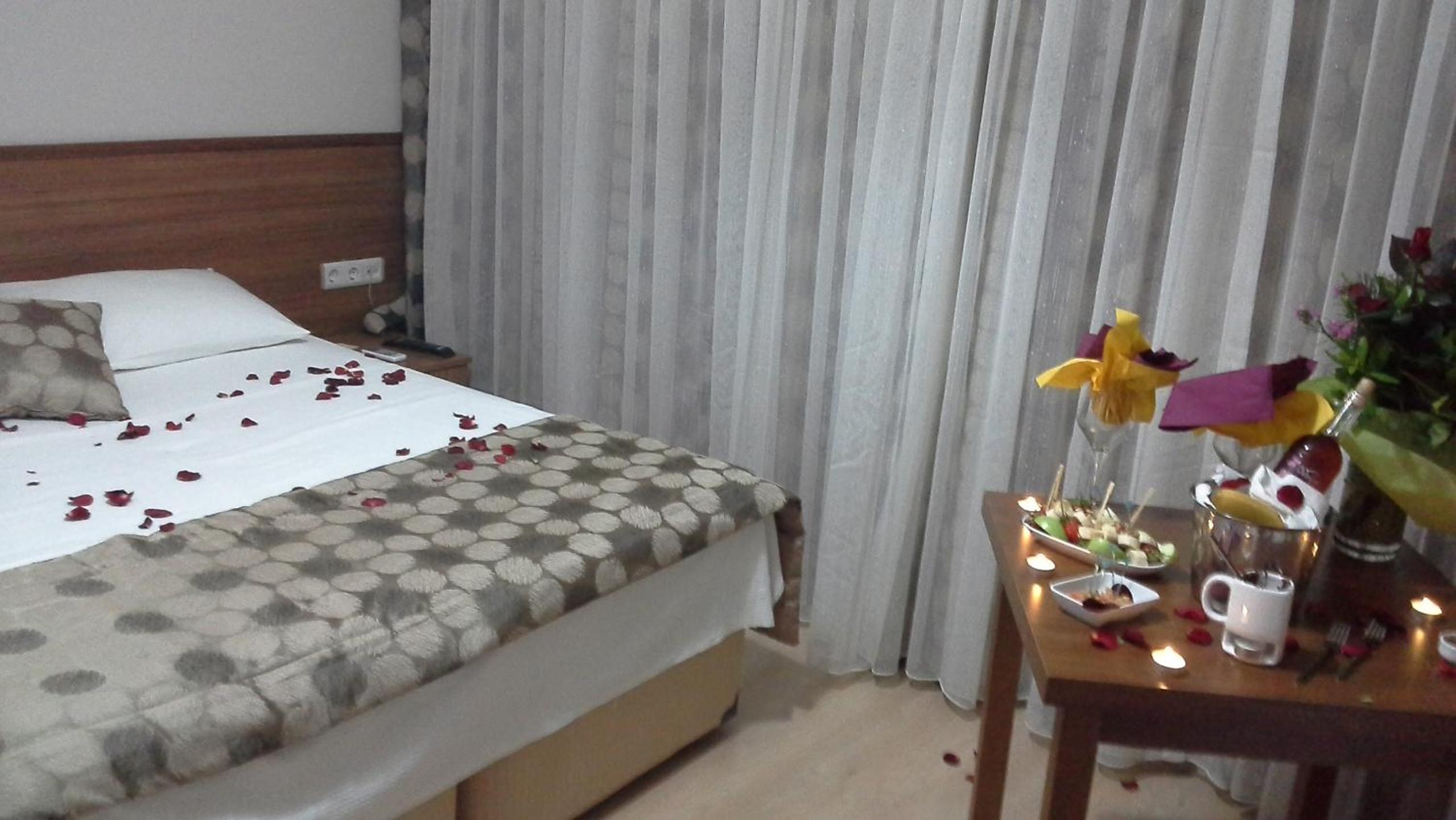 Standard Double or Twin Room photo 1