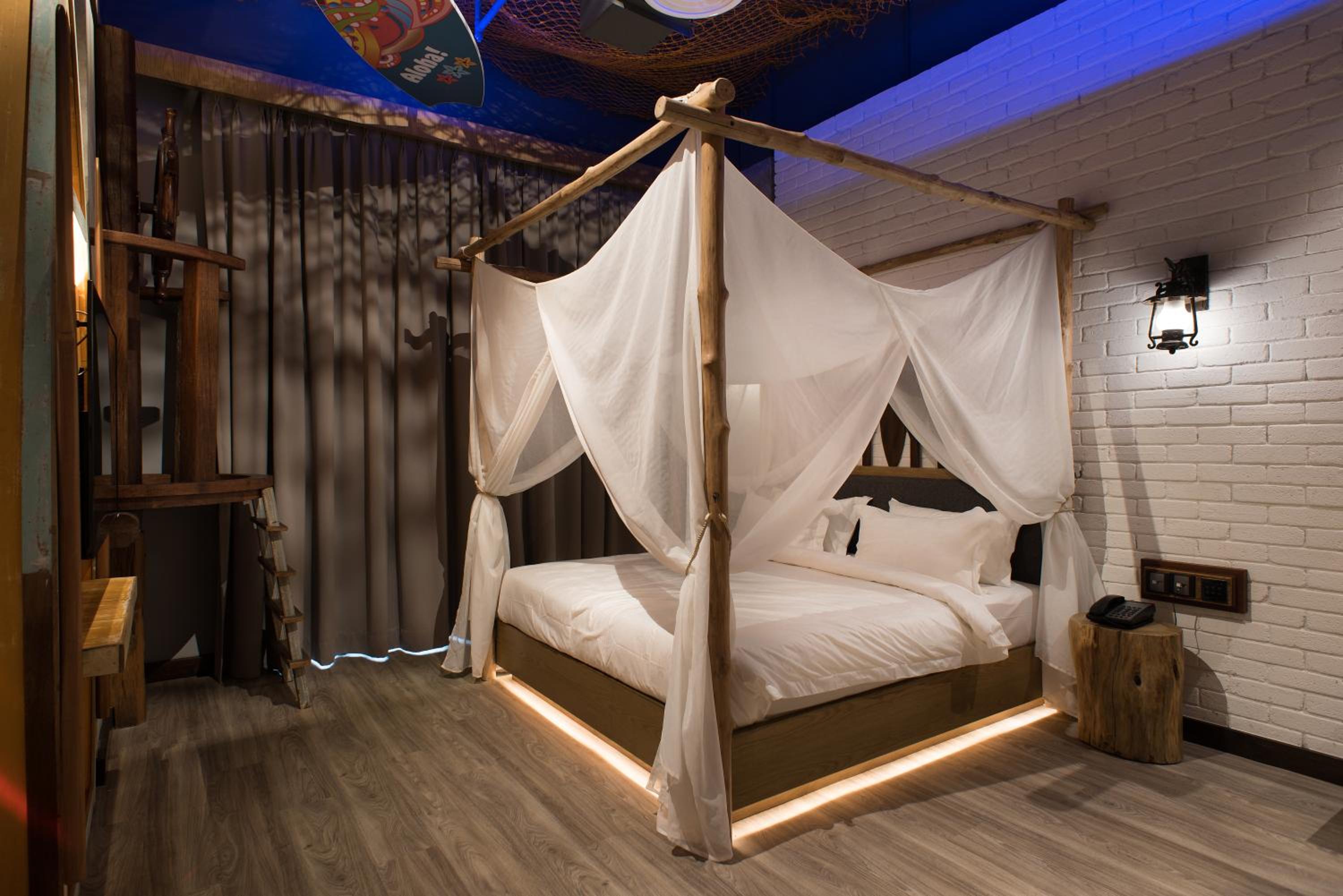Summer Suite