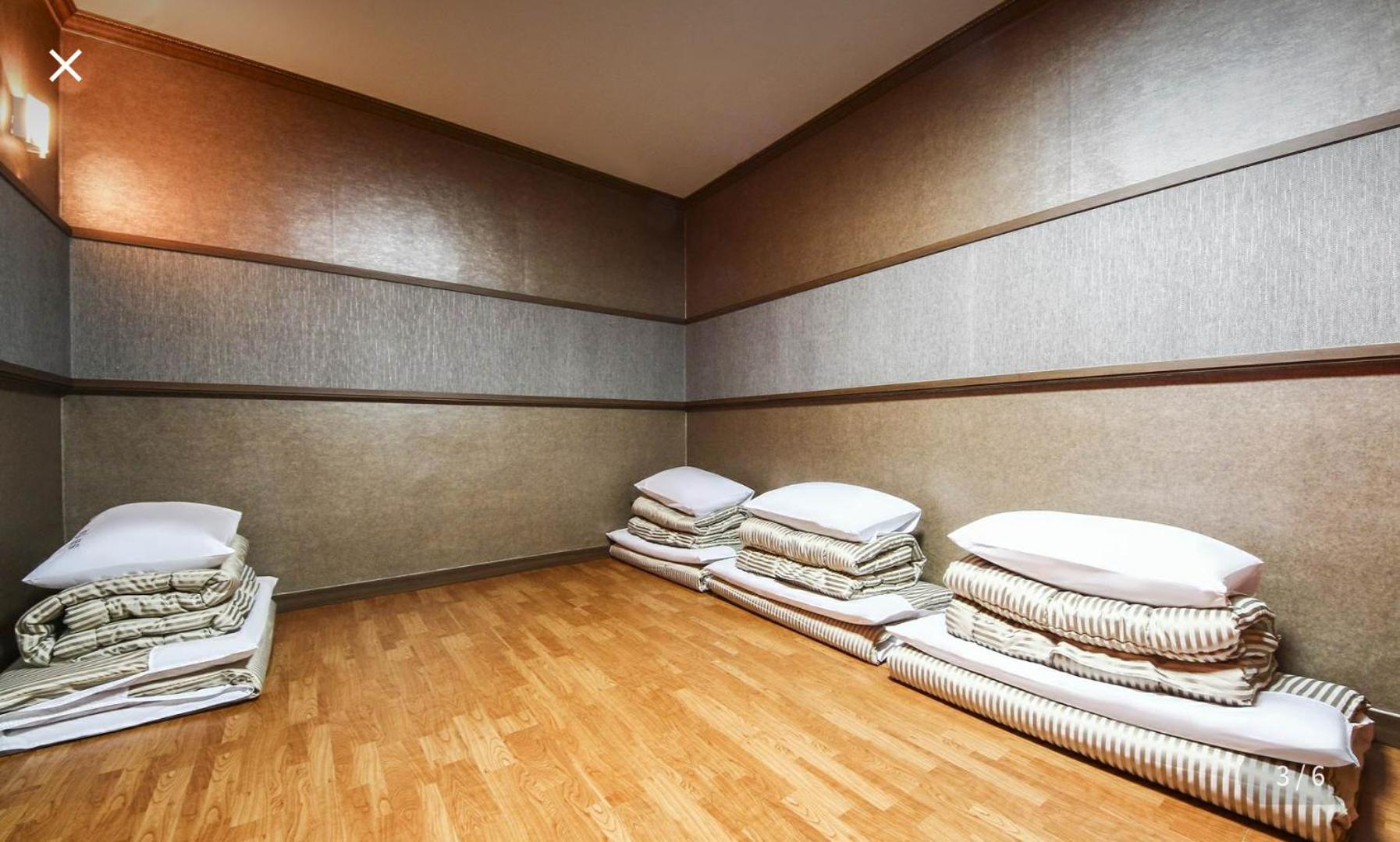 Family Room - Photo 3