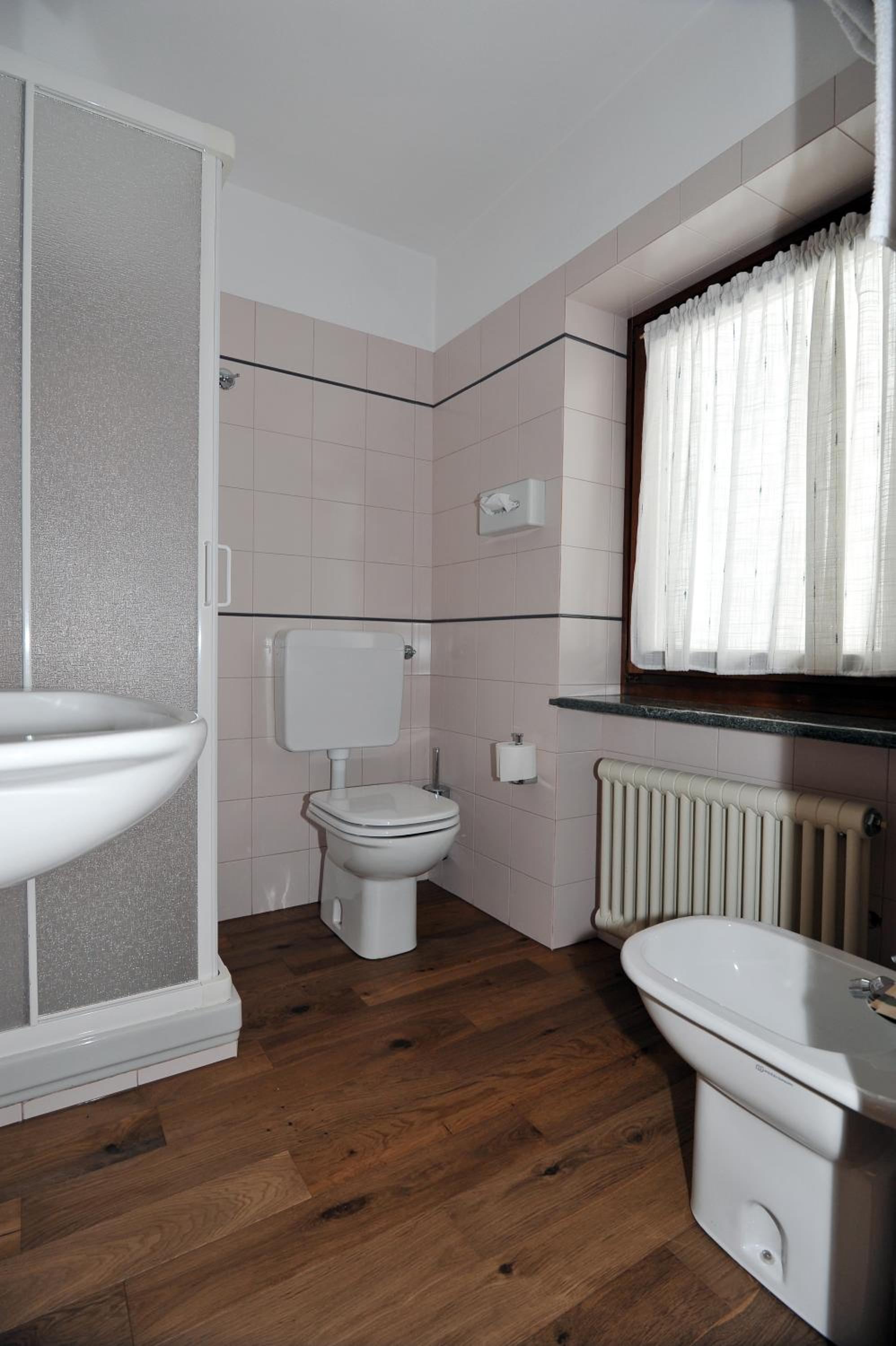 Double Room - Photo 4