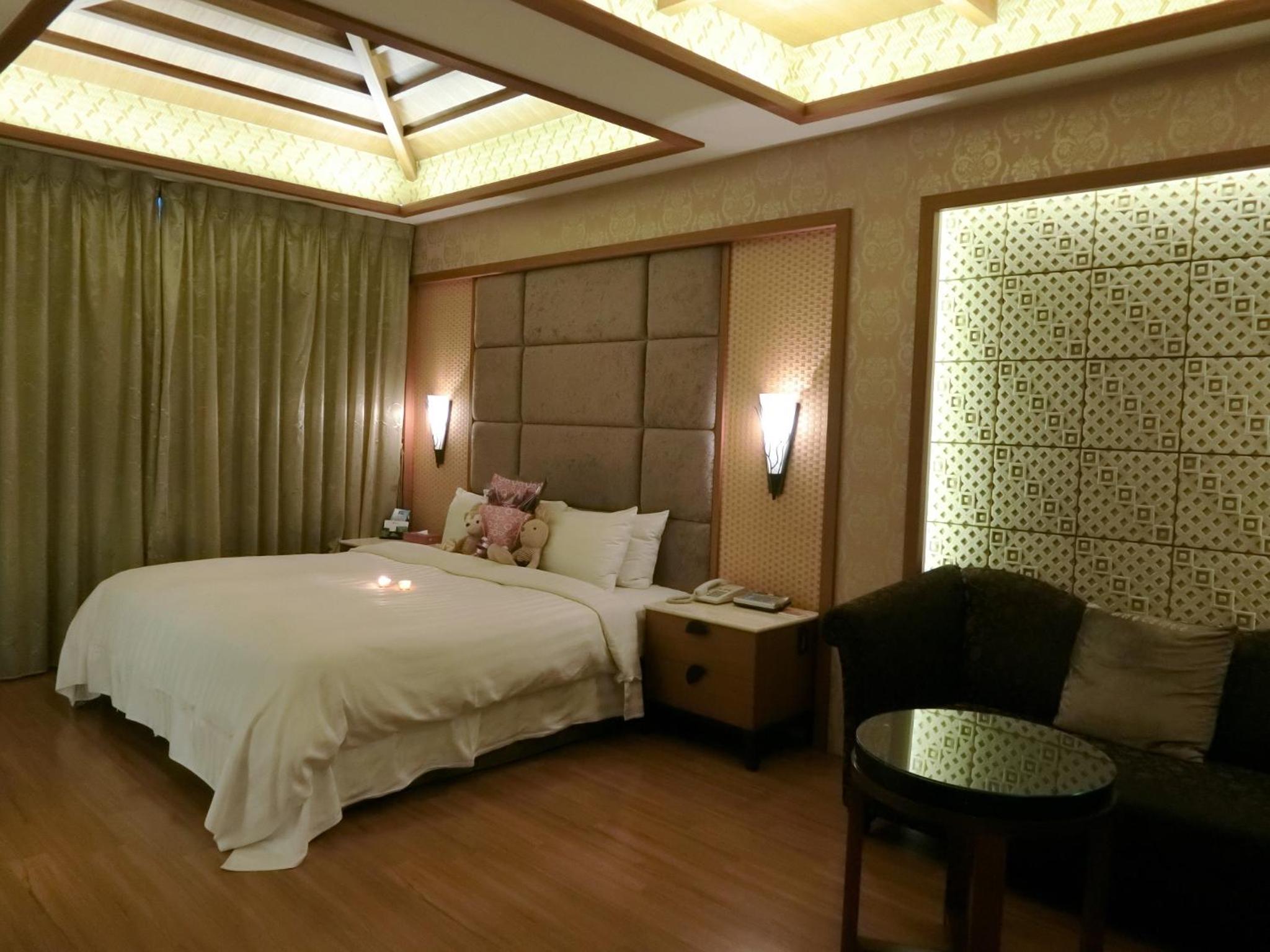 Deluxe Double Room with Bath photo 1