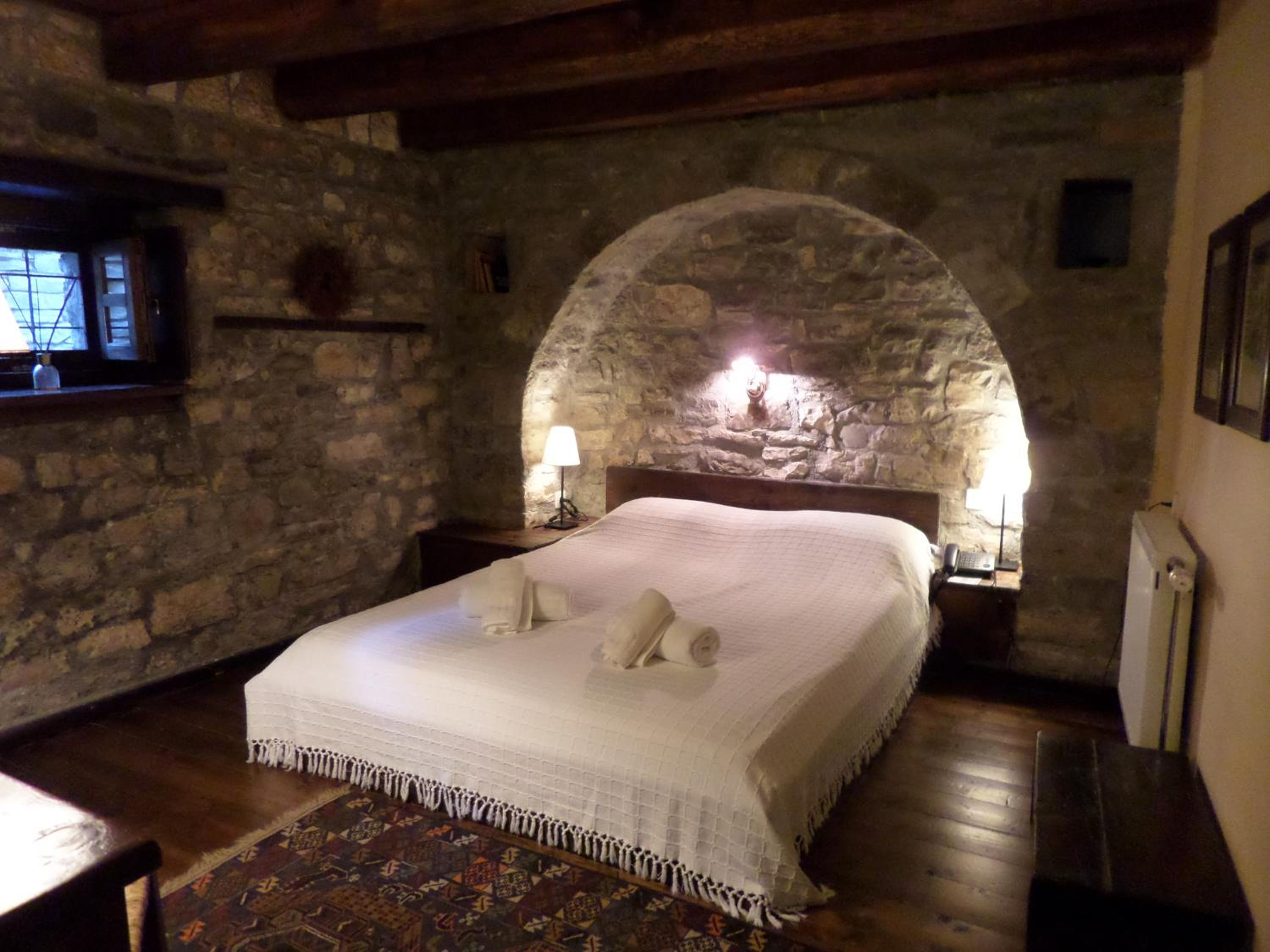 Double Room - Photo 6