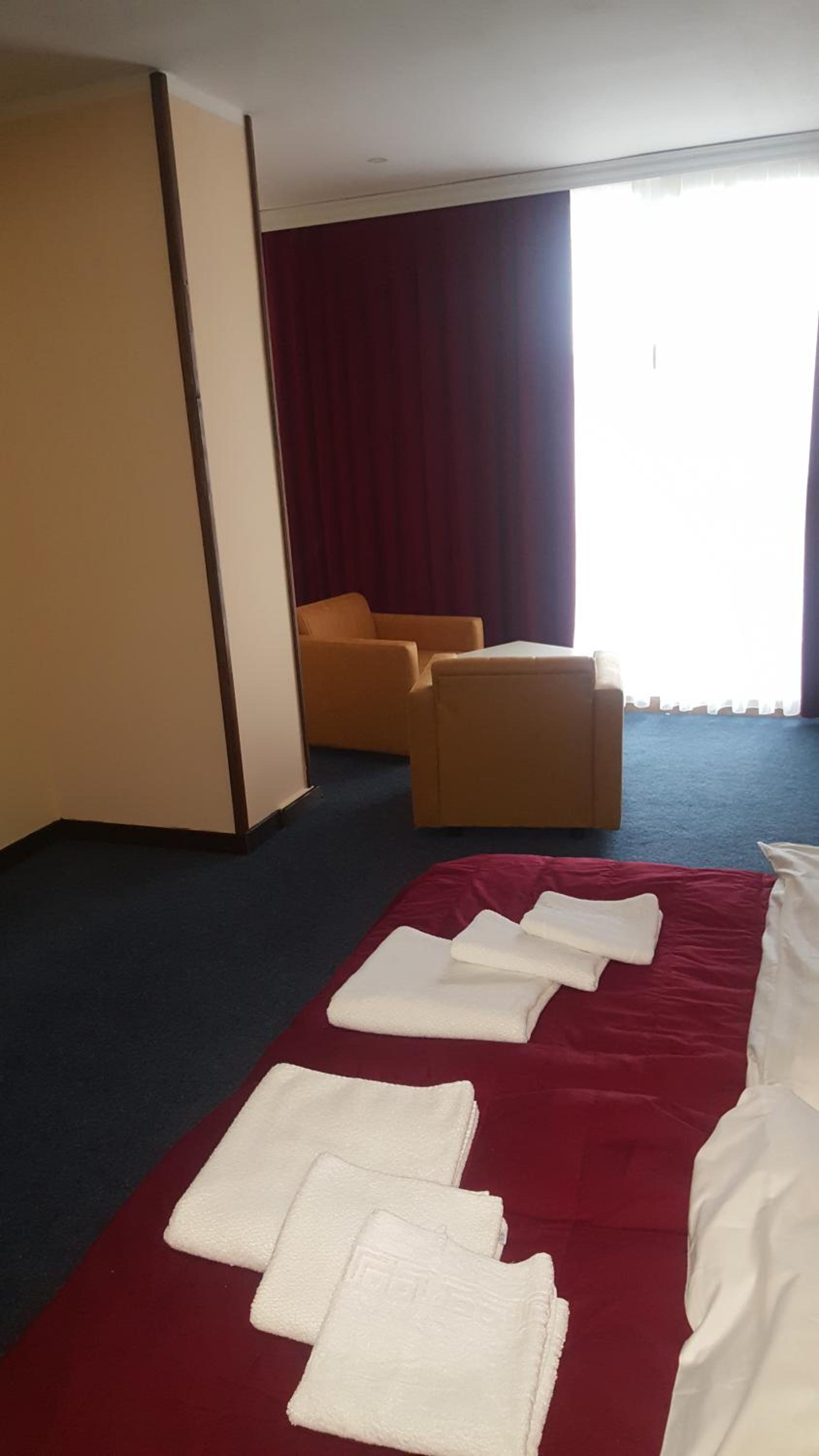 Large Twin Room
