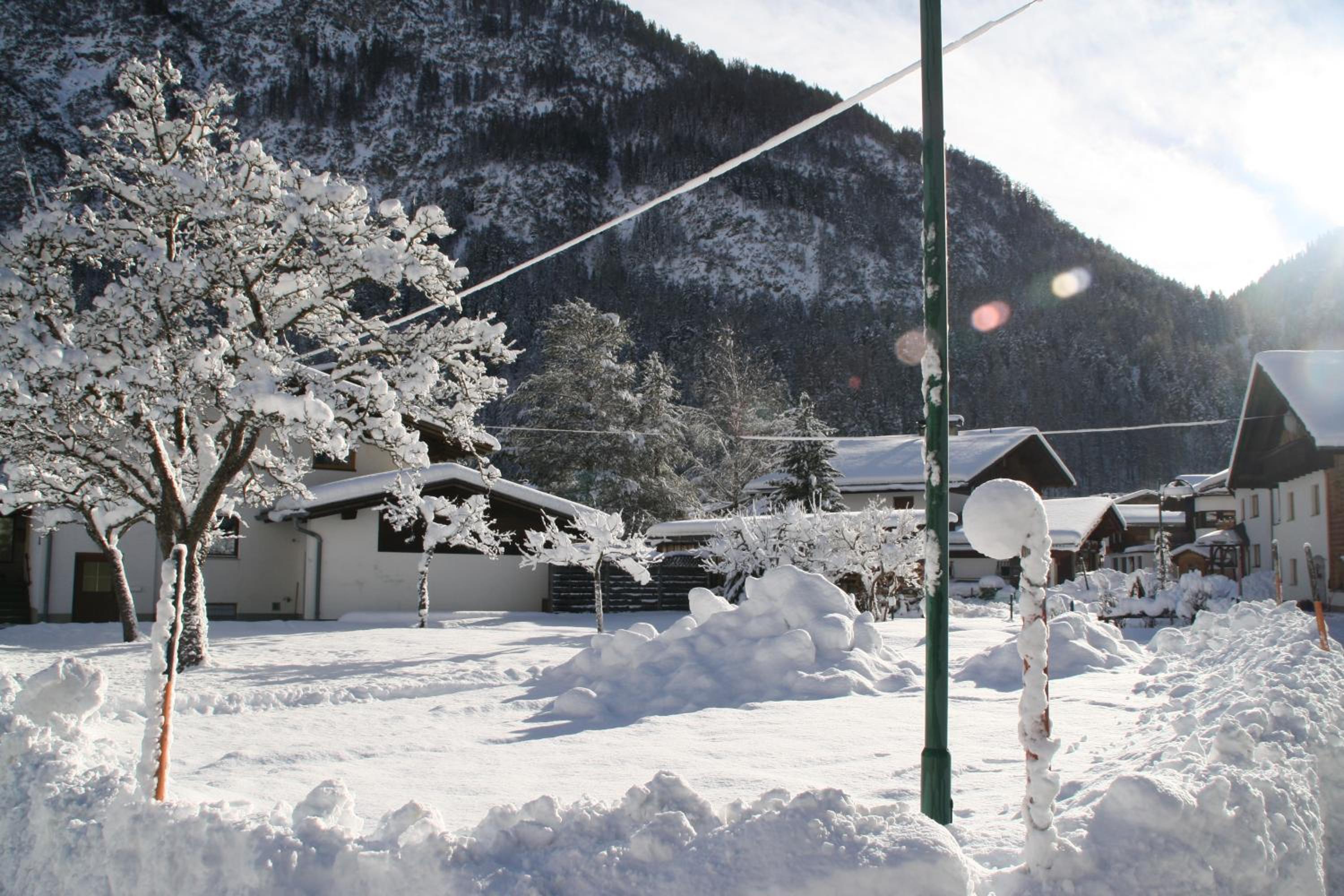 Apartment with Mountain View photo 3
